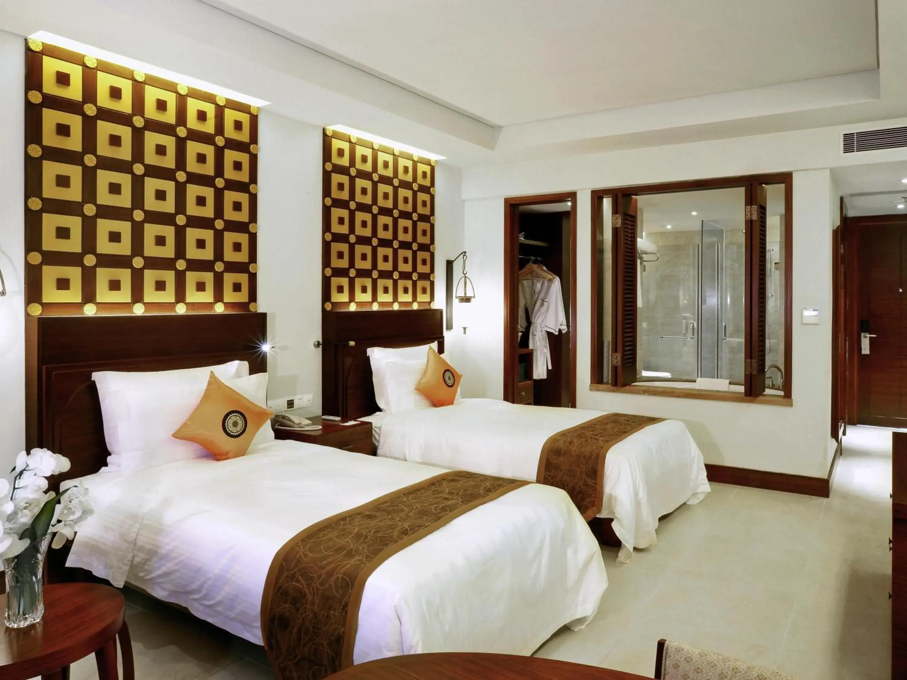 Bedroom, Bed in Pullman Sanya Yalong Bay Villas & Resort Bedroom, Bed in Pullman Sanya Yalong Bay Villas & Resort