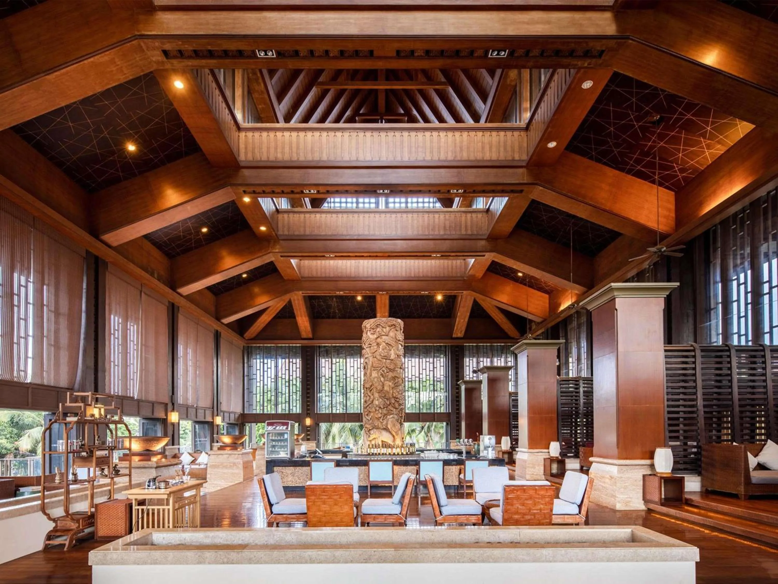 Lounge or bar in Pullman Sanya Yalong Bay Villas & Resort