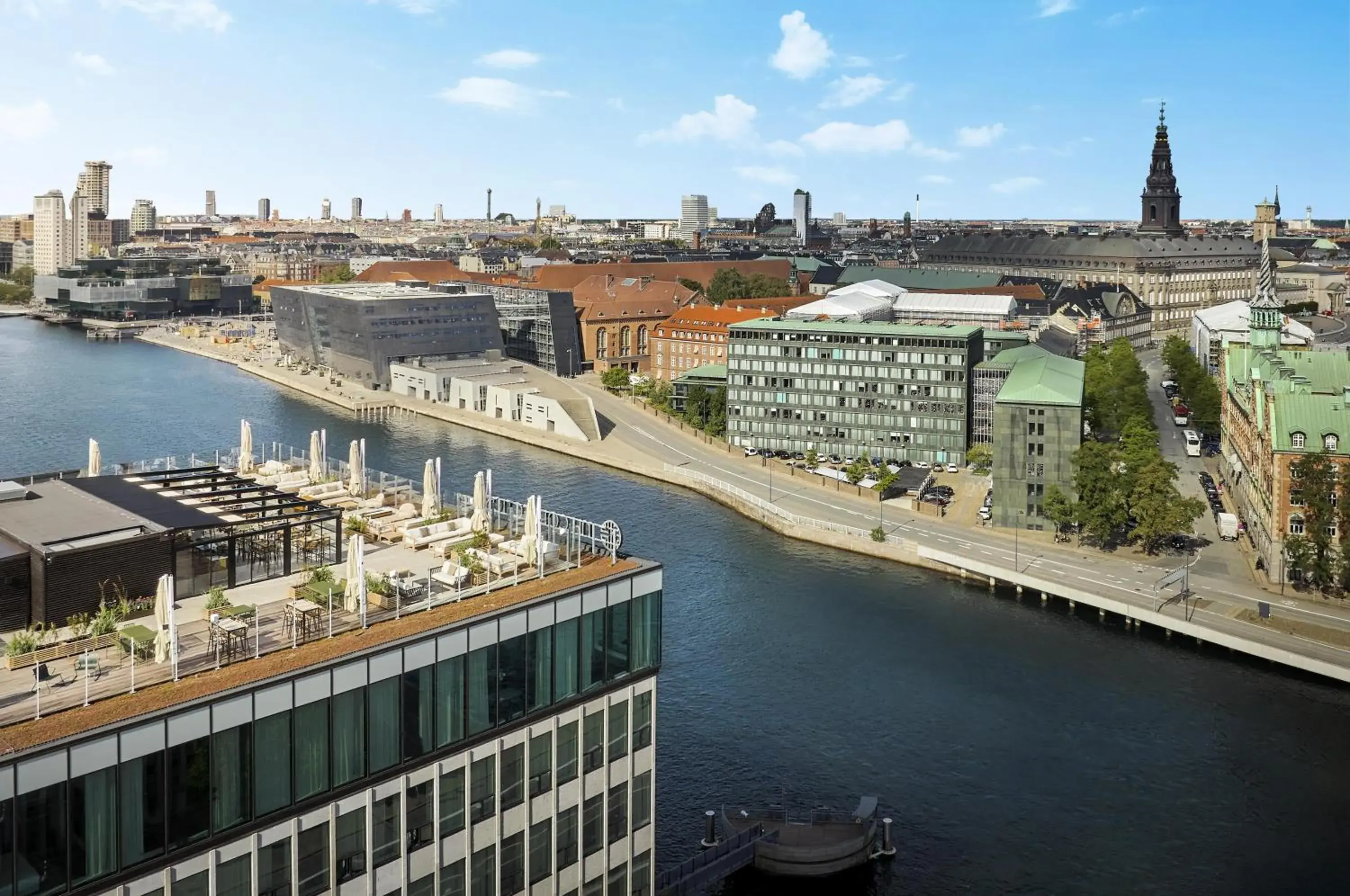 Lounge or bar in NH Collection Copenhagen Lounge or bar in NH Collection Copenhagen