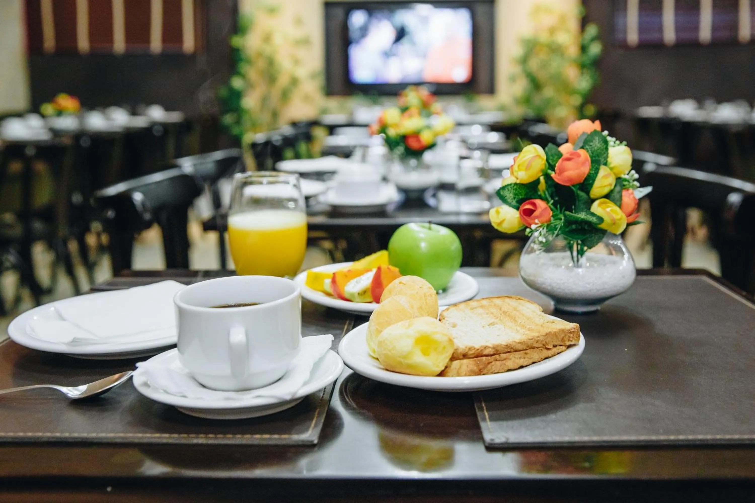 Breakfast in Athus Brasilia Hotel by Bsb Inn