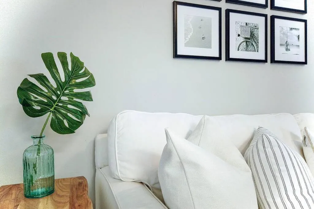 Serenity at Seascape: Steps to the beach & Shops