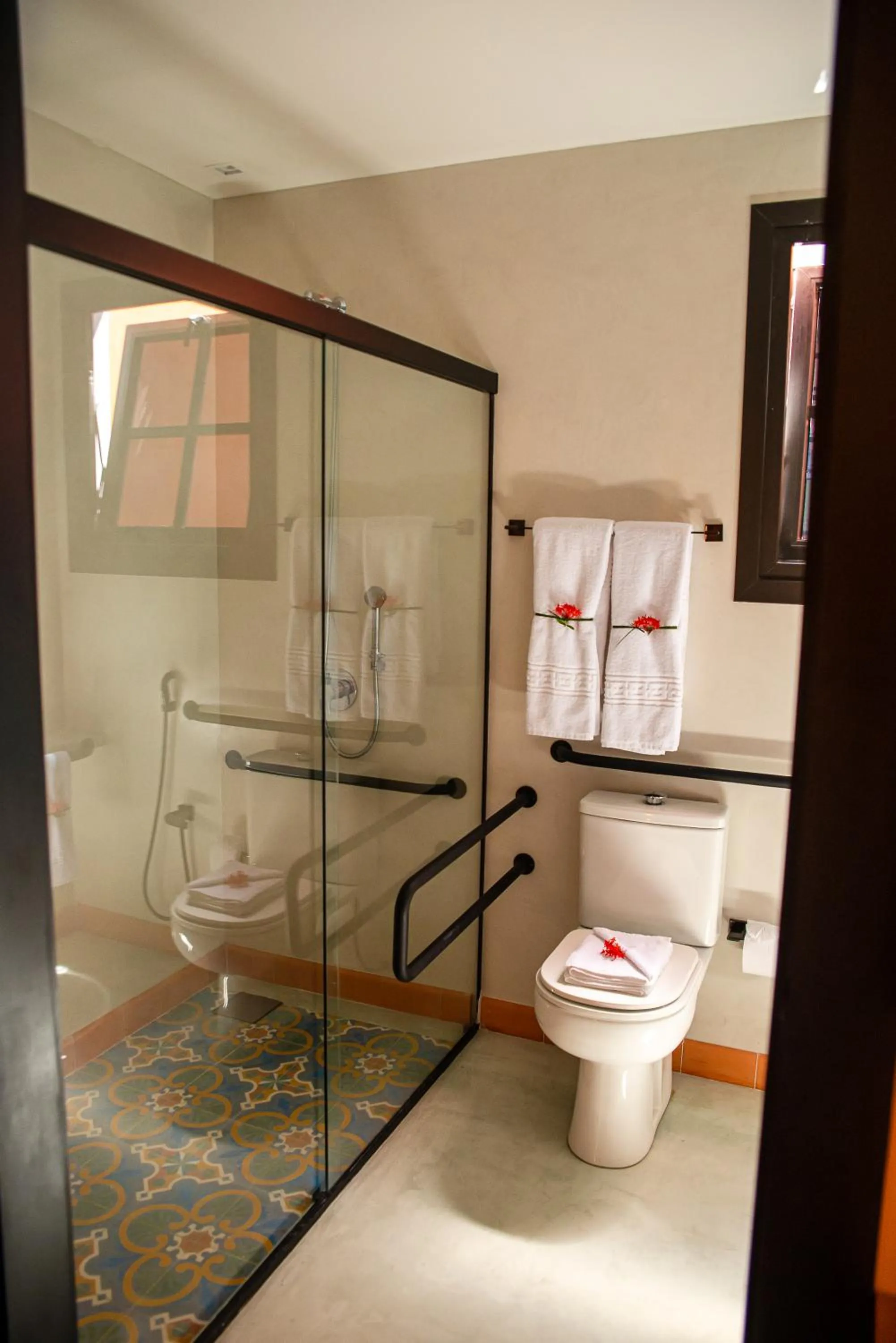 Shower in Exótica Boutique Hotel