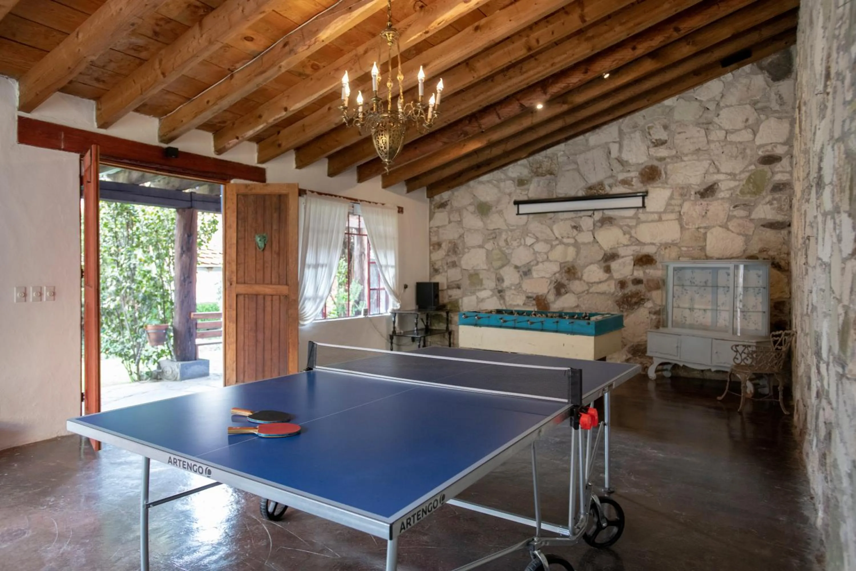 Table tennis in La Casa Azul Huasca & Restaurante La Terraza