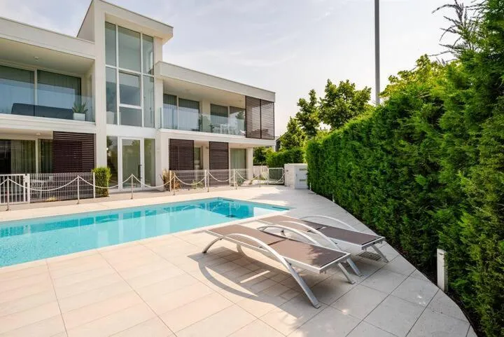 Apartment Luma with Pool