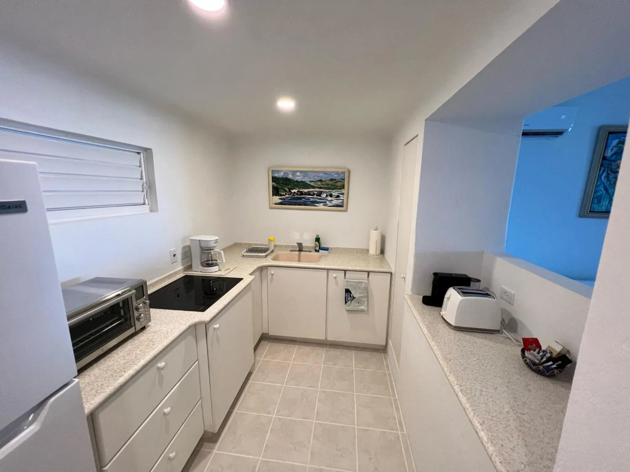 Kitchen or kitchenette in OceanBlue Resort