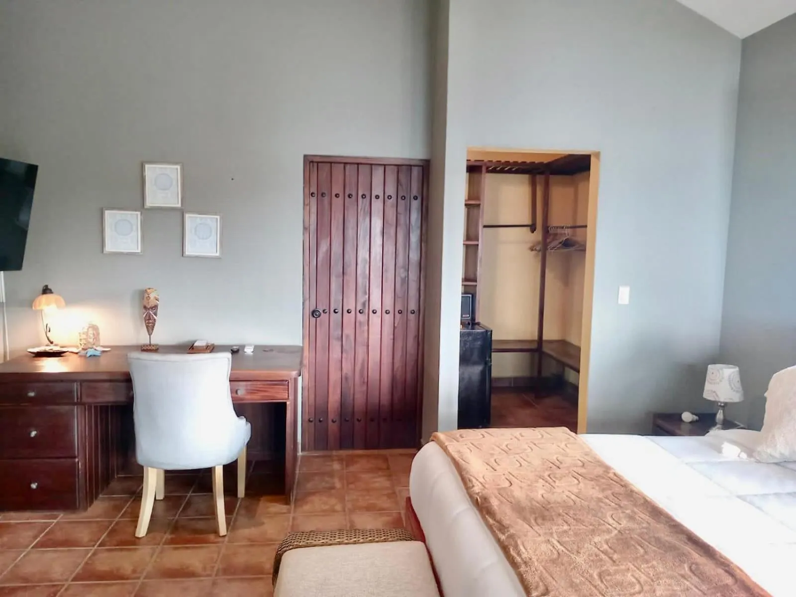 Bed in Seagull Cove Resort