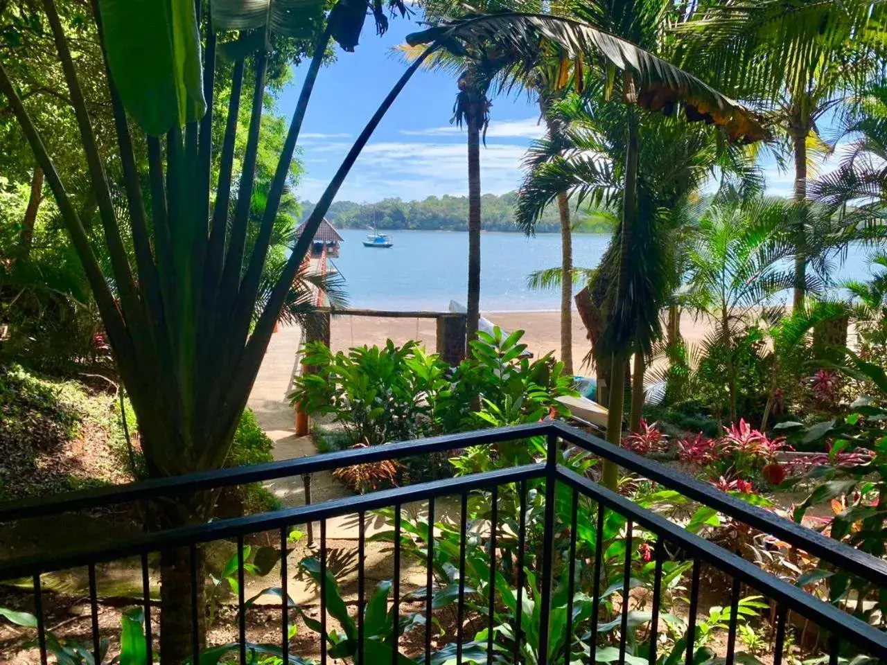 Small Double Room in Seagull Cove Resort Small Double Room in Seagull Cove Resort