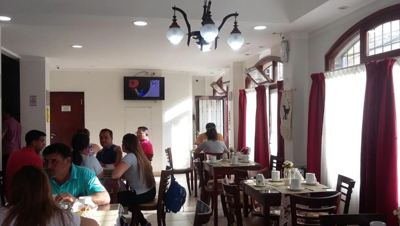 Breakfast in Alto Colonial