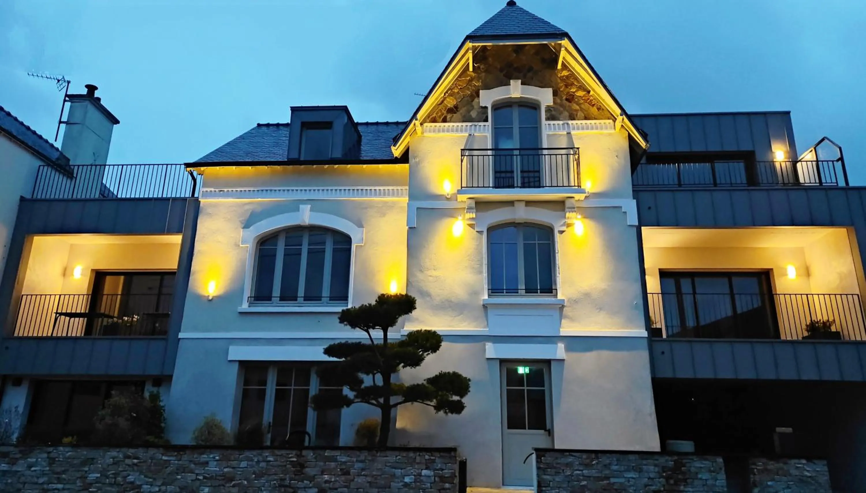 Property building in Appart hôtel & Spa La Villa du Port