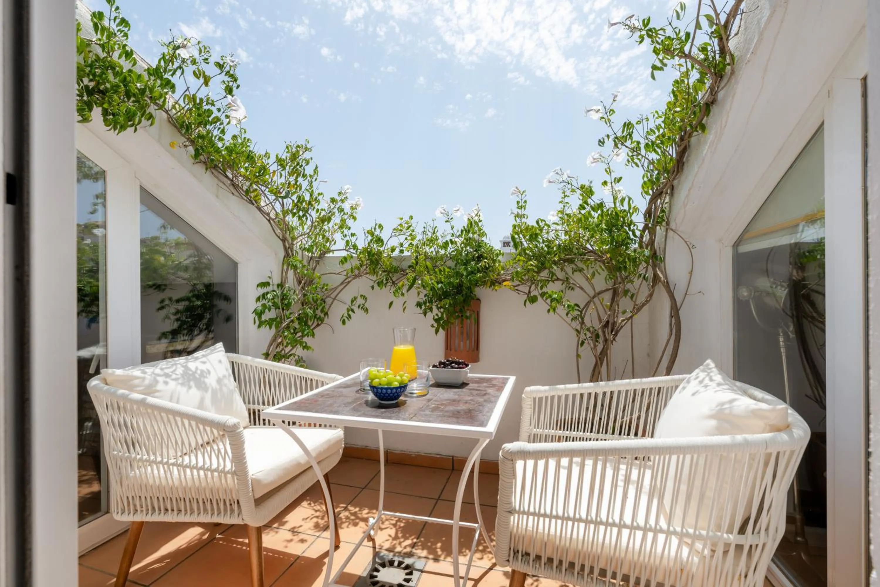 Balcony/Terrace in Molo Luxury Suites Puerto Banus