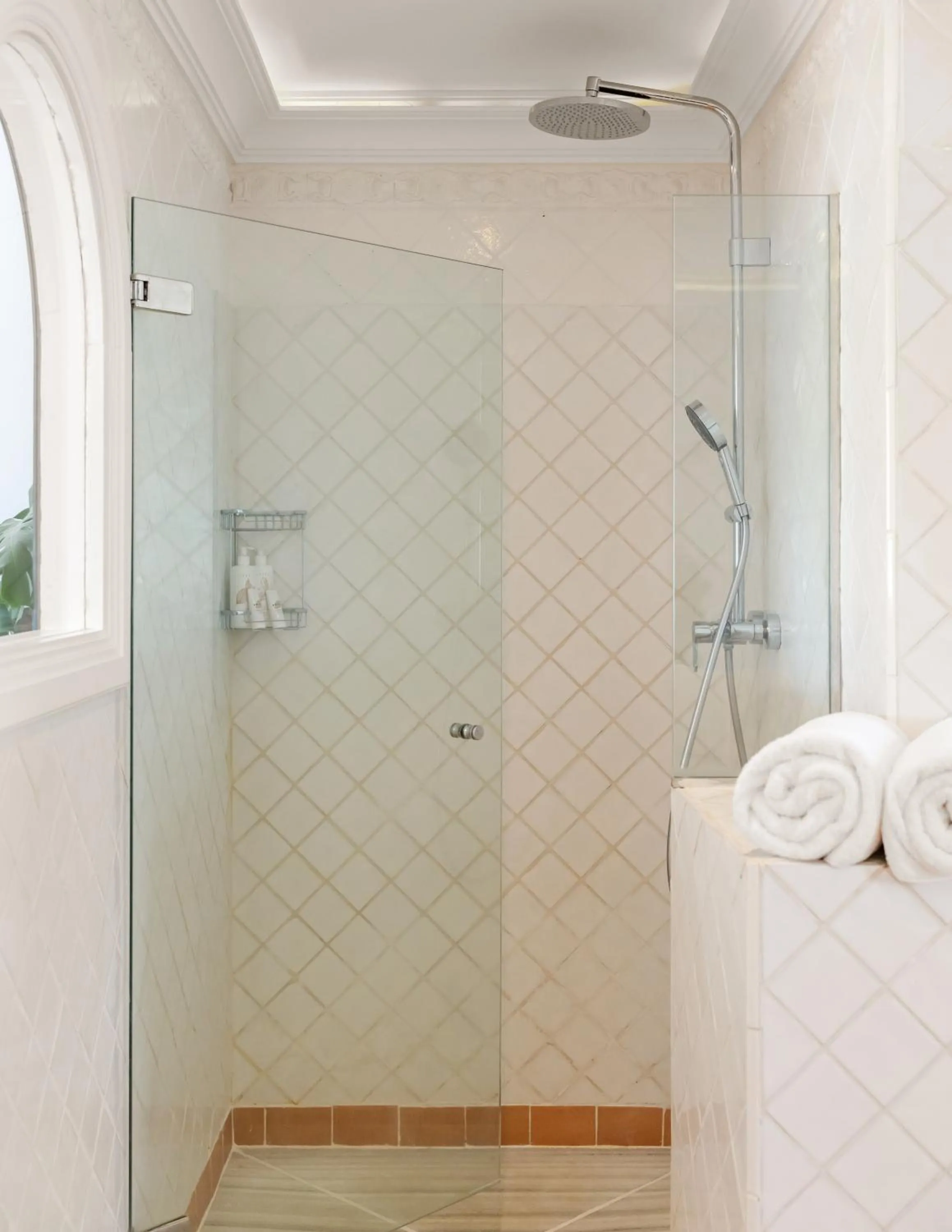 Shower in Molo Luxury Suites Puerto Banus