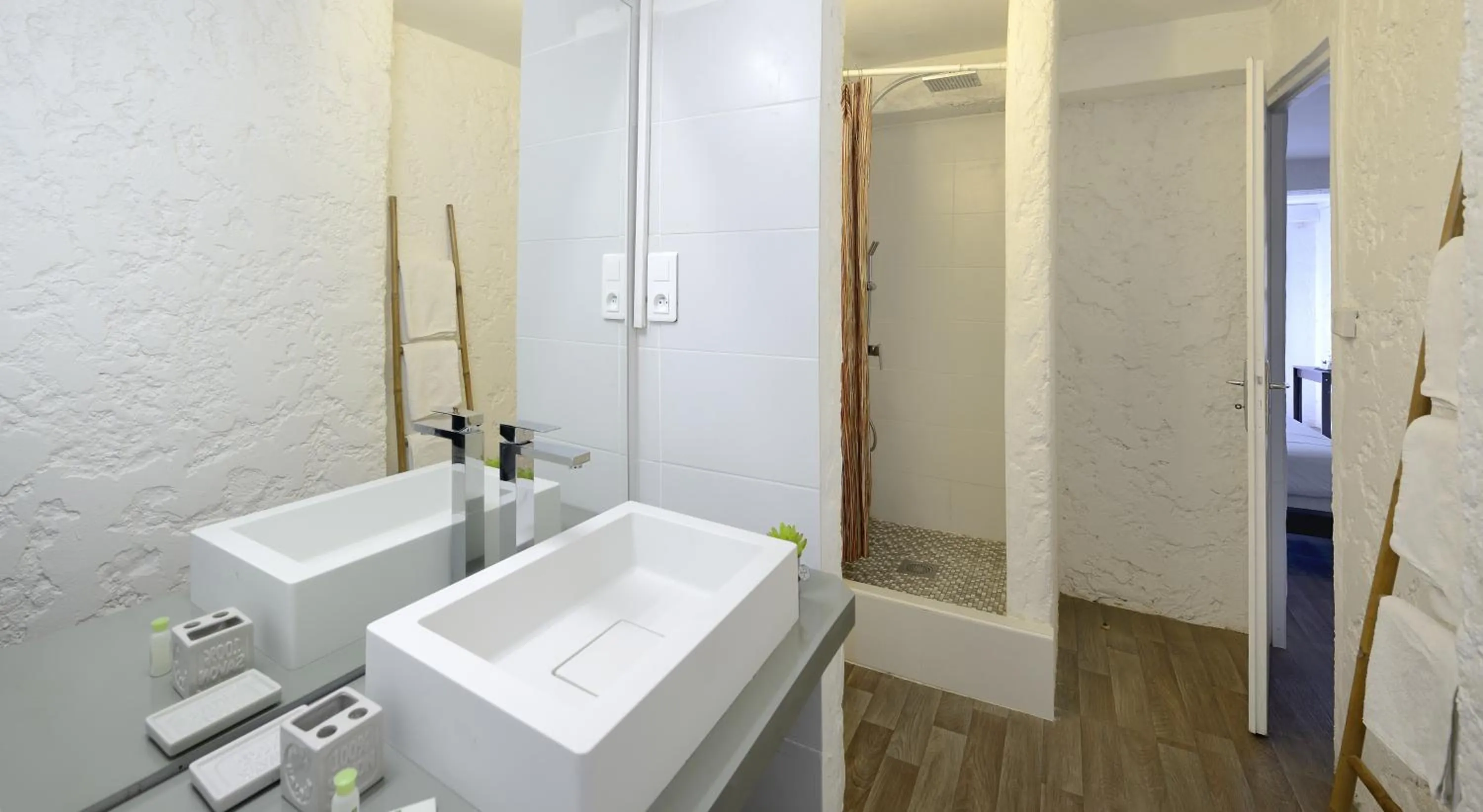 Shower in Koho SXM - ex Hevea Hotel