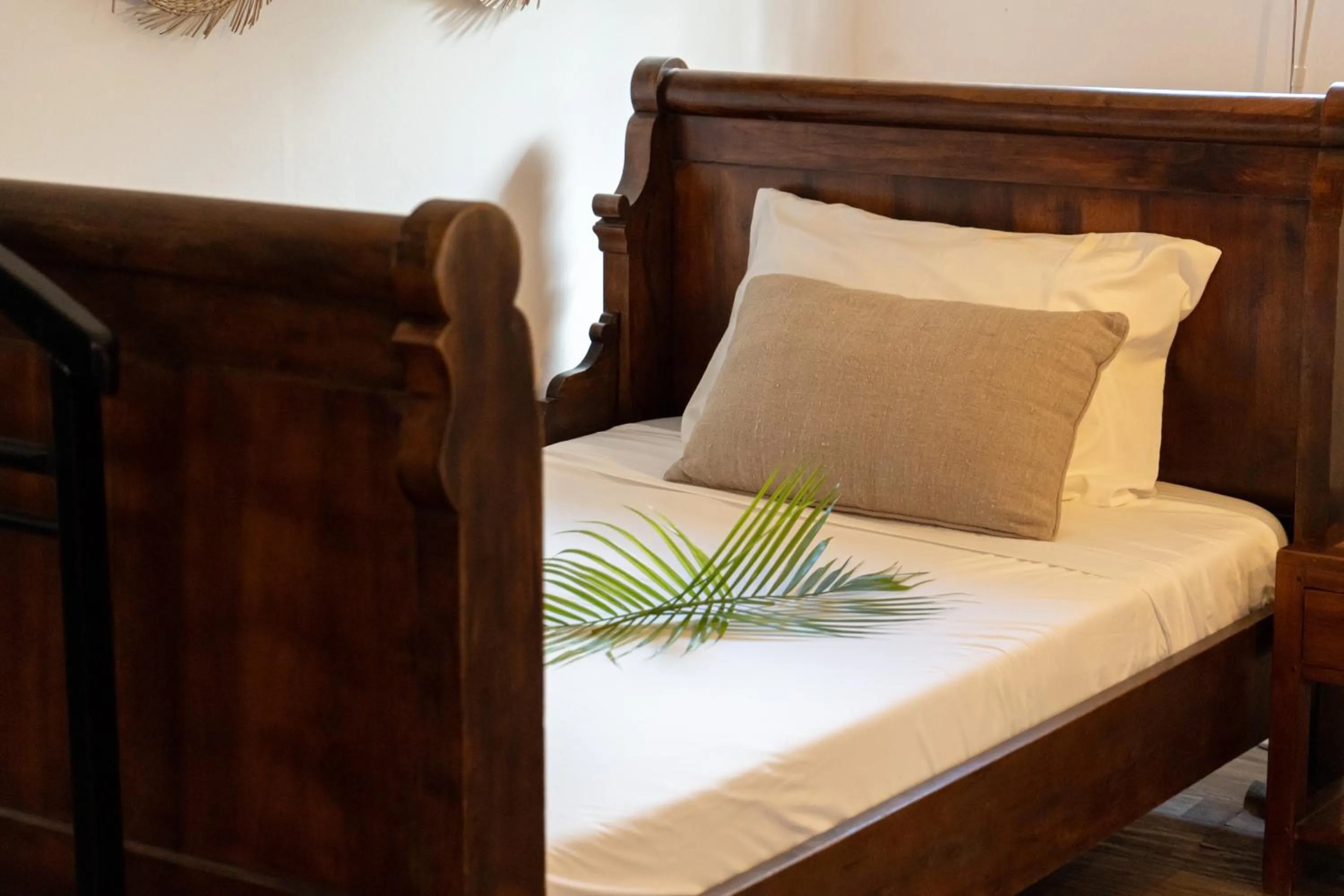 cot, Bed in Koho SXM - ex Hevea Hotel