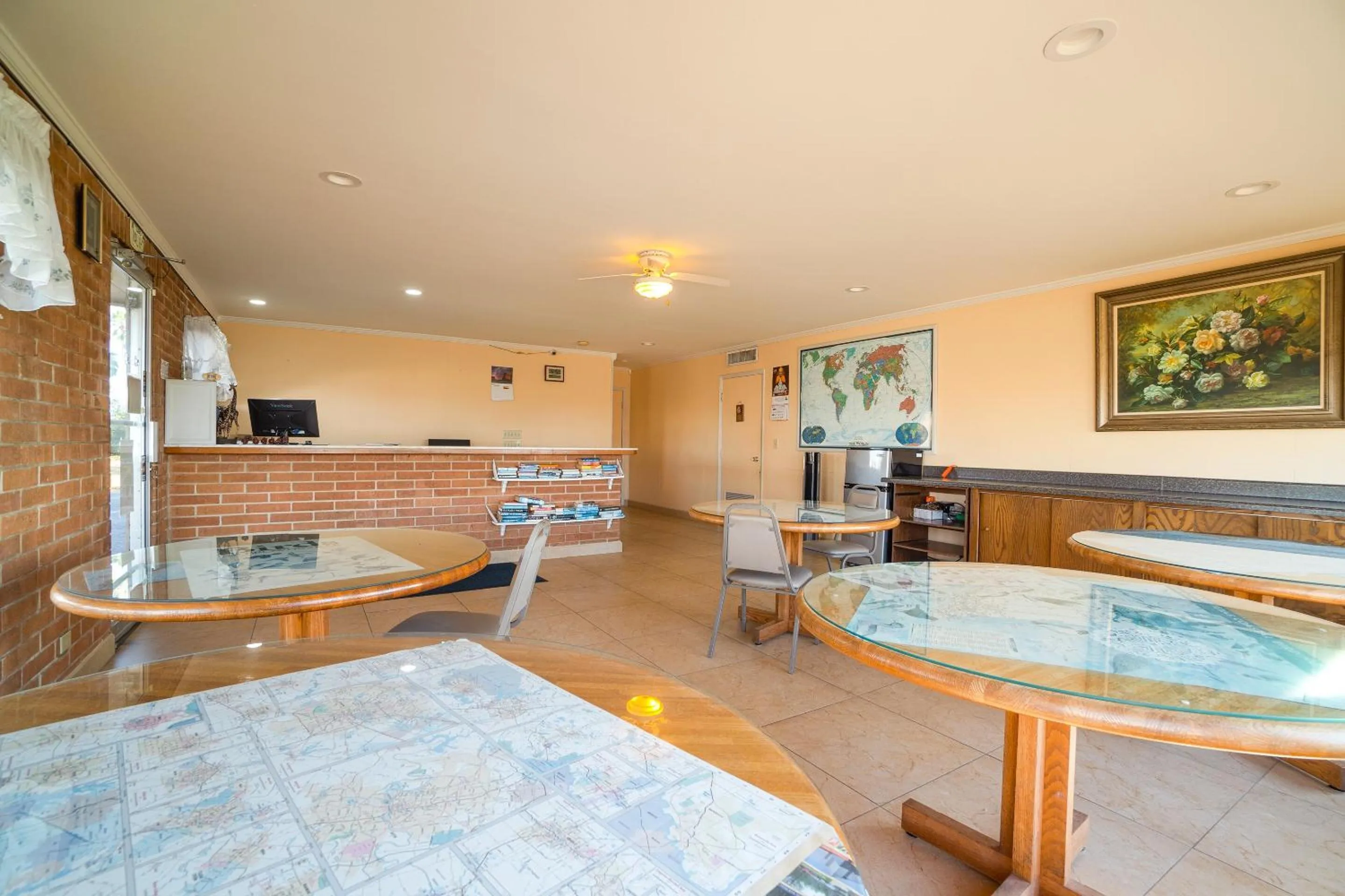 Lobby or reception in Vali Ho Motel By OYO Weslaco Mercedes