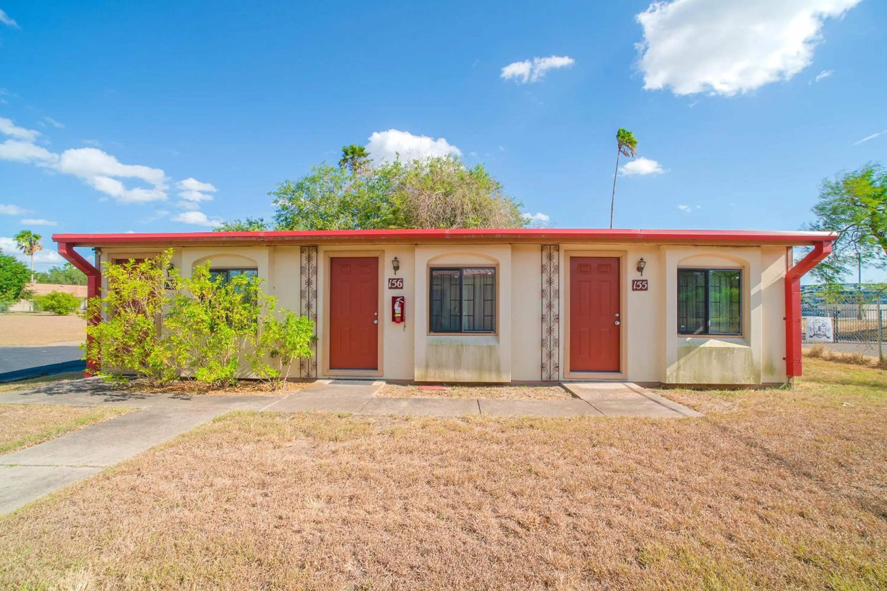 Facade/entrance in Vali Ho Motel By OYO Weslaco Mercedes
