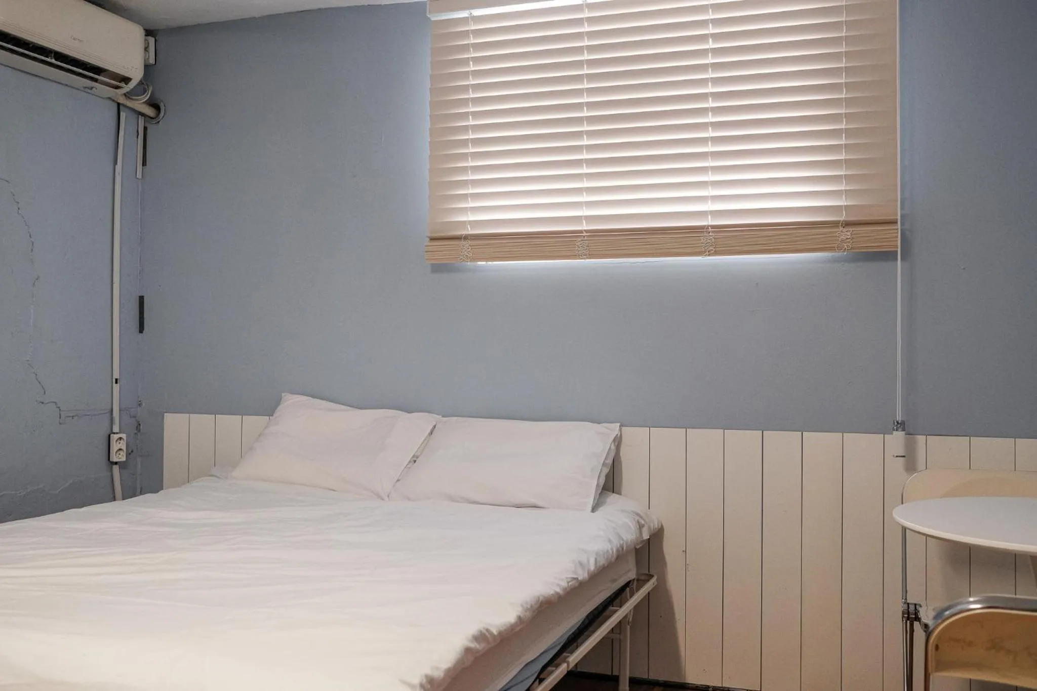 Bed in SISnBRO Guesthouse