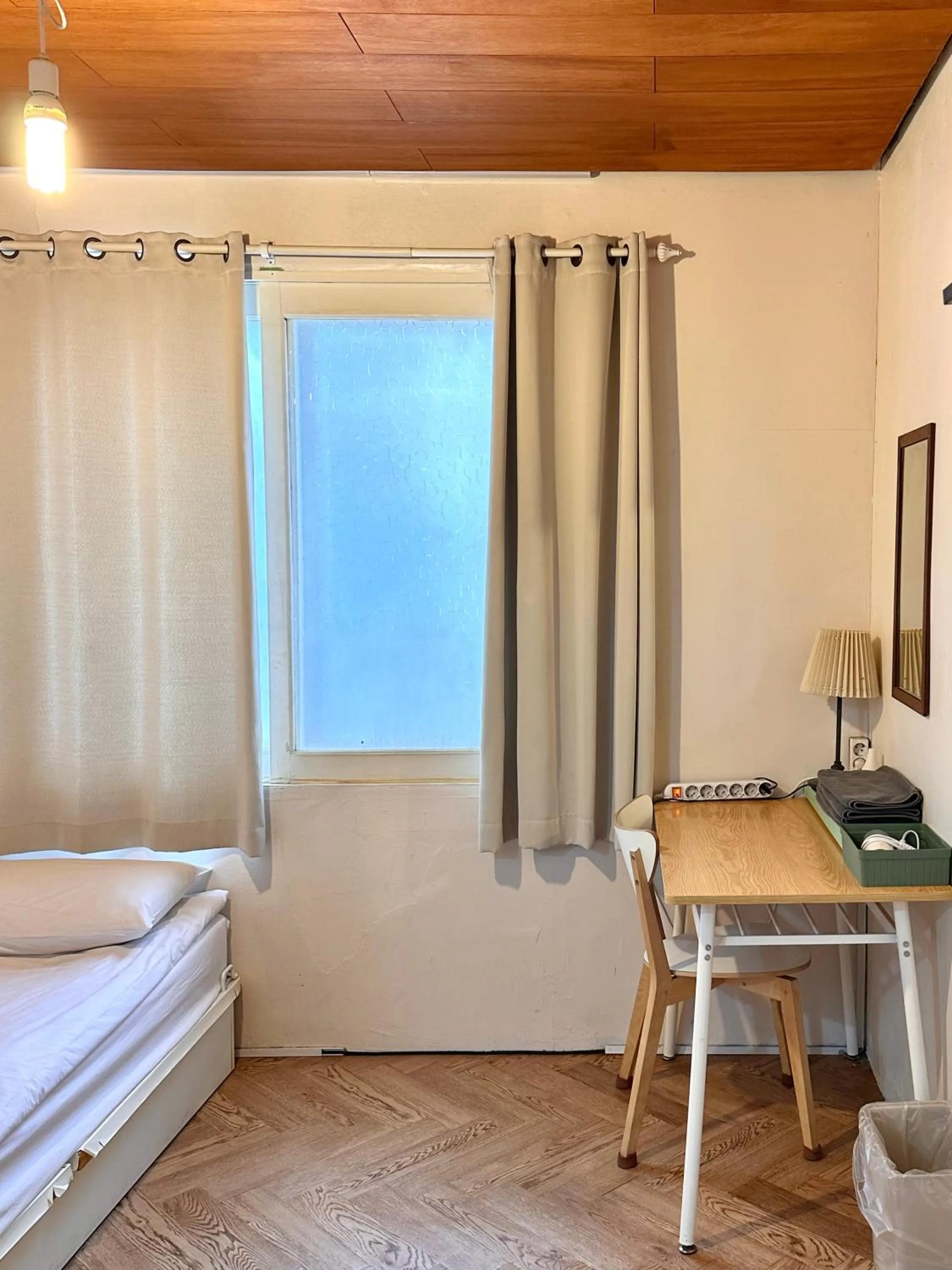 Bed in SISnBRO Guesthouse