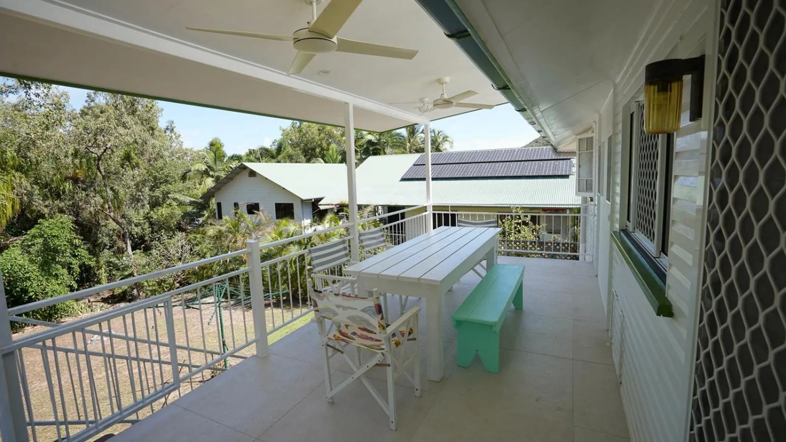 Balcony/Terrace in Daggoombah Holiday Home Magnetic Island