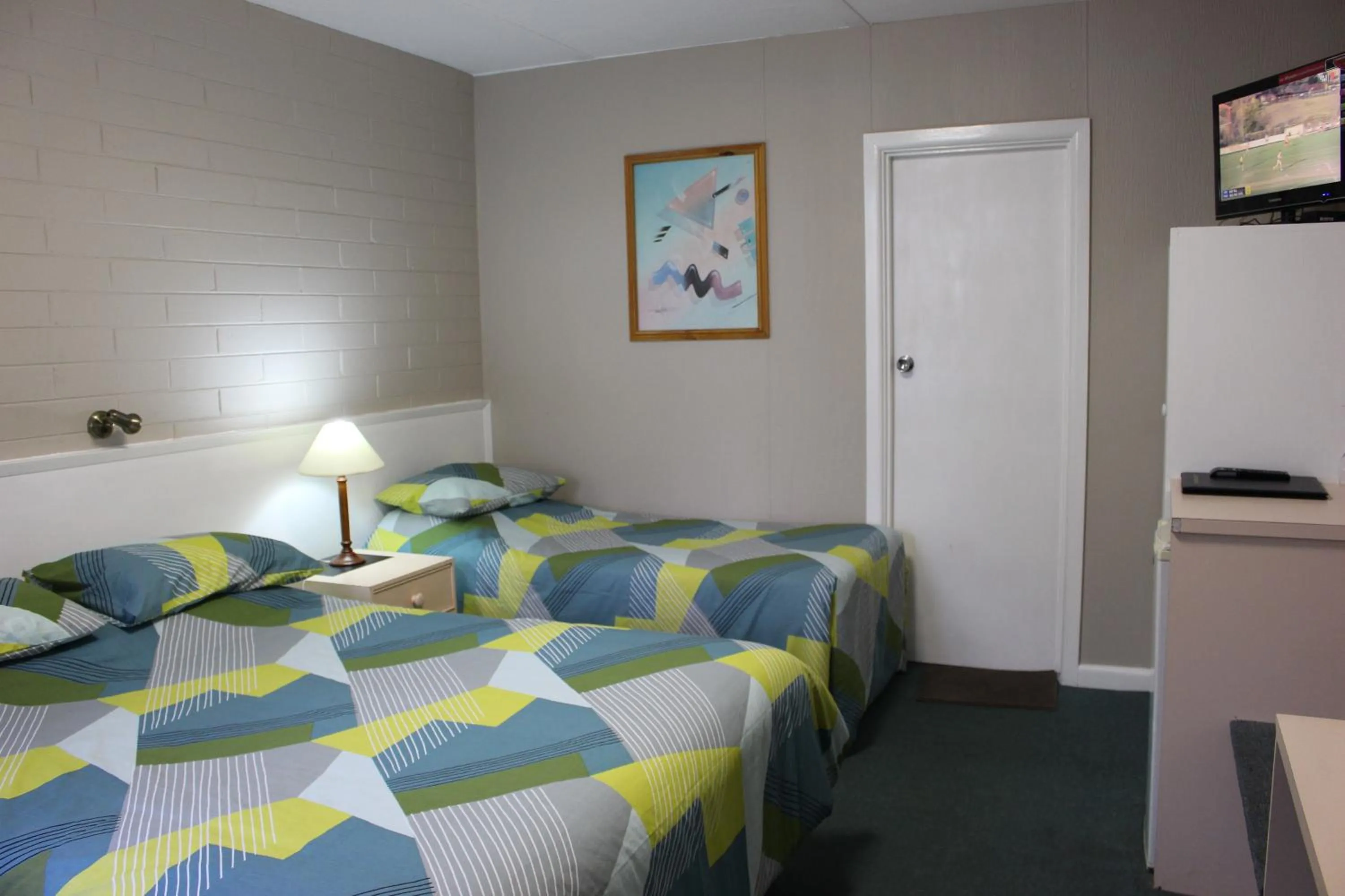 Shower in Motel Ringwood