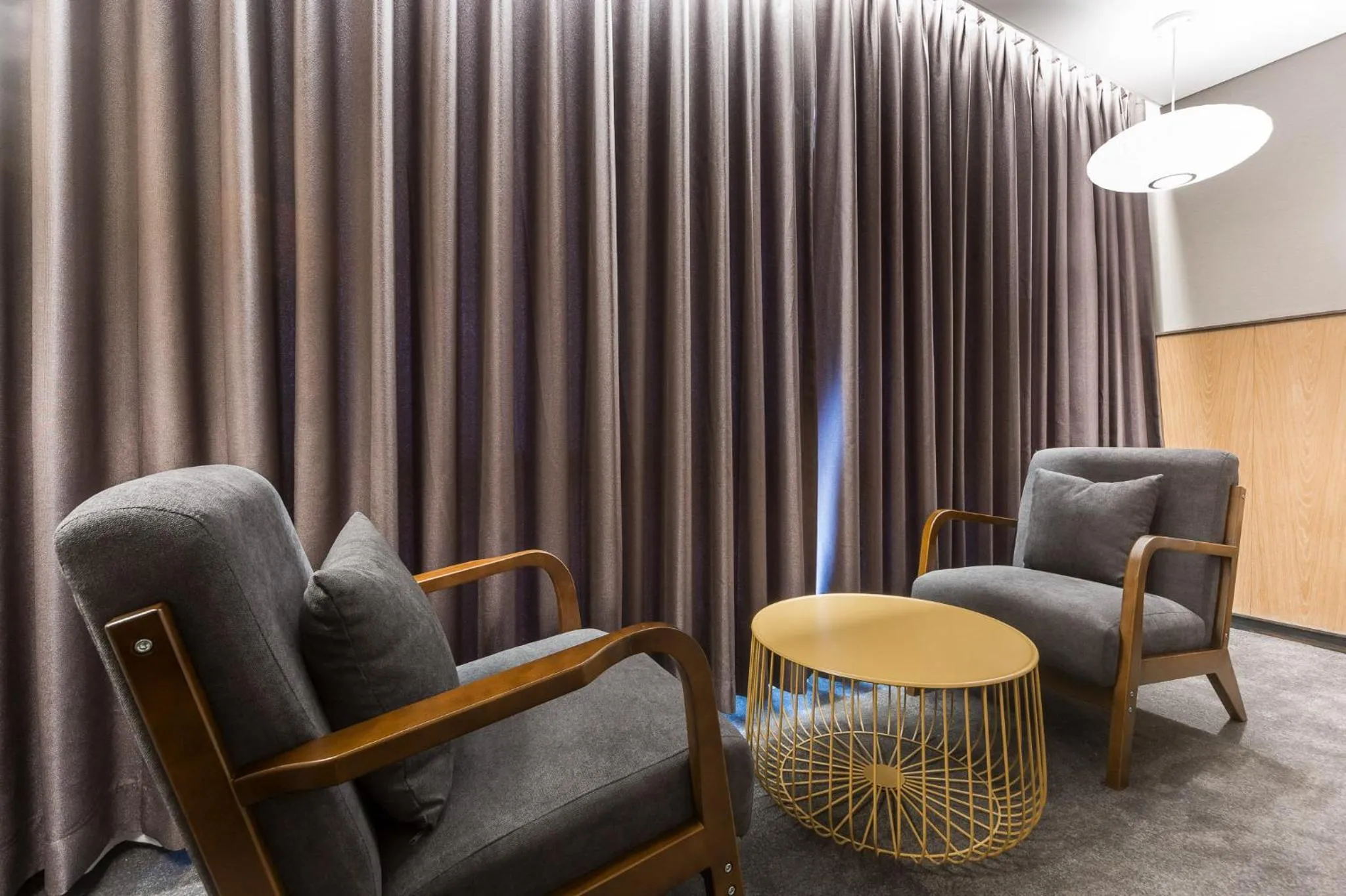 Seating area in Gwangju HOUND Hotel