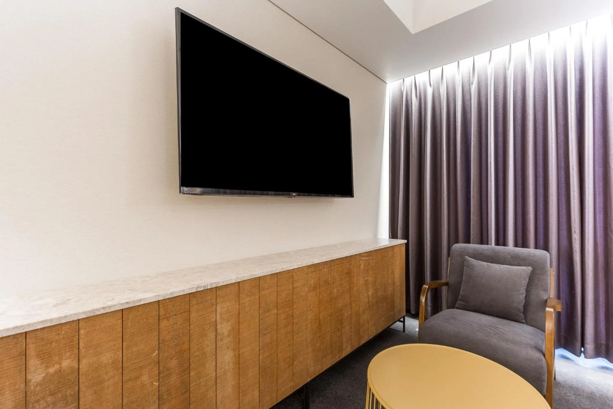 Seating area in Gwangju HOUND Hotel