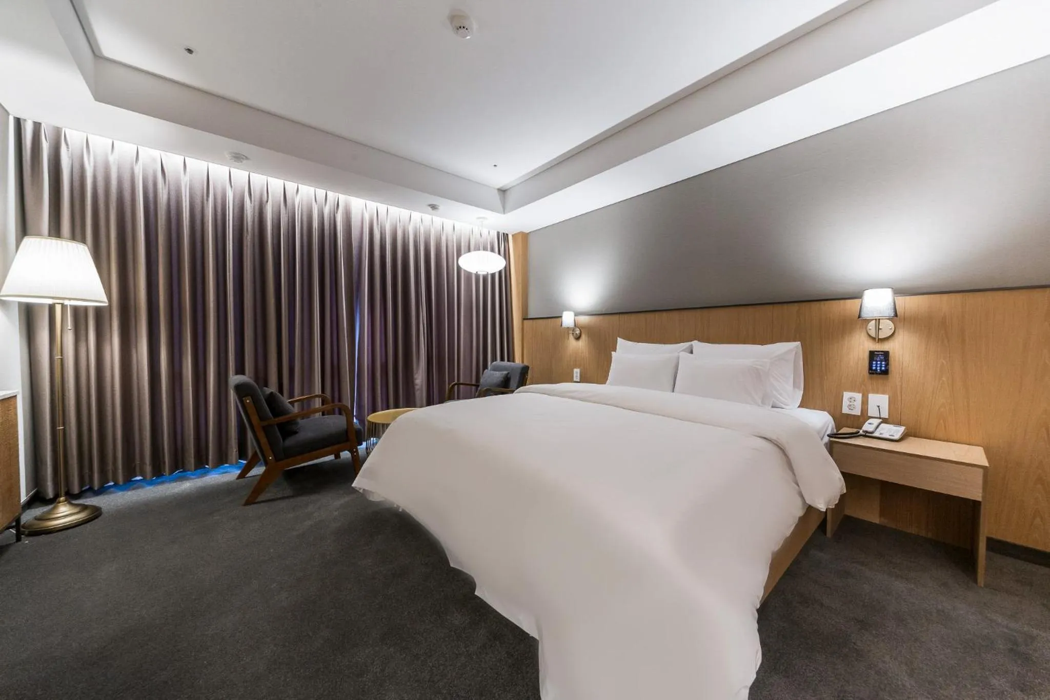 Photo of the whole room, Bed in Gwangju HOUND Hotel