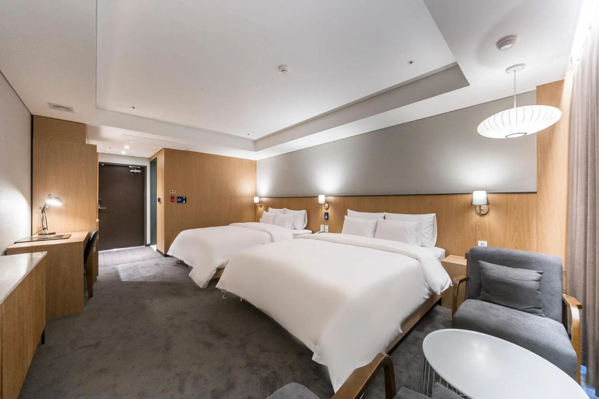 Photo of the whole room, Bed in Gwangju HOUND Hotel