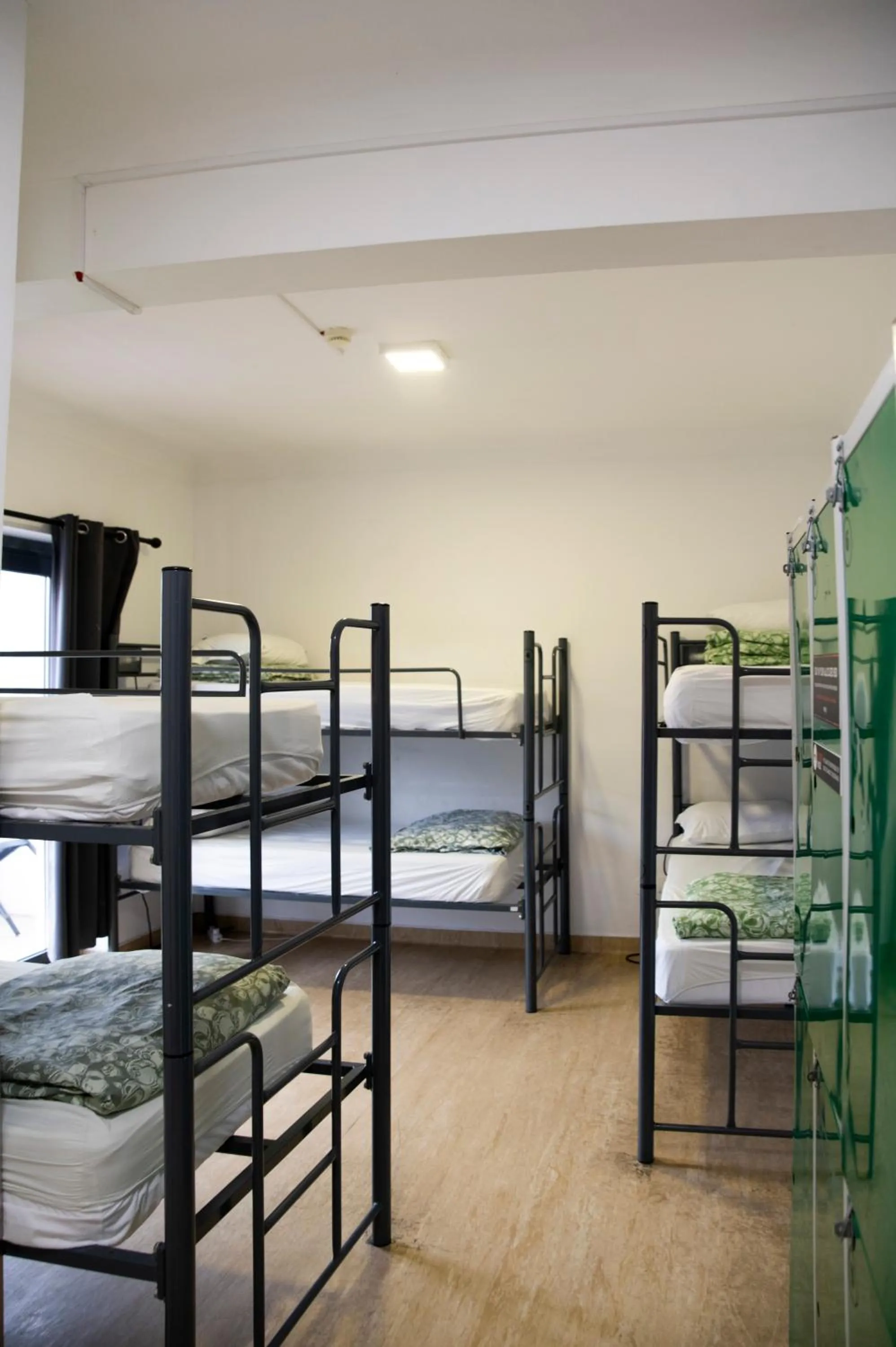 bunk bed, Bed in WOT Nomad Social