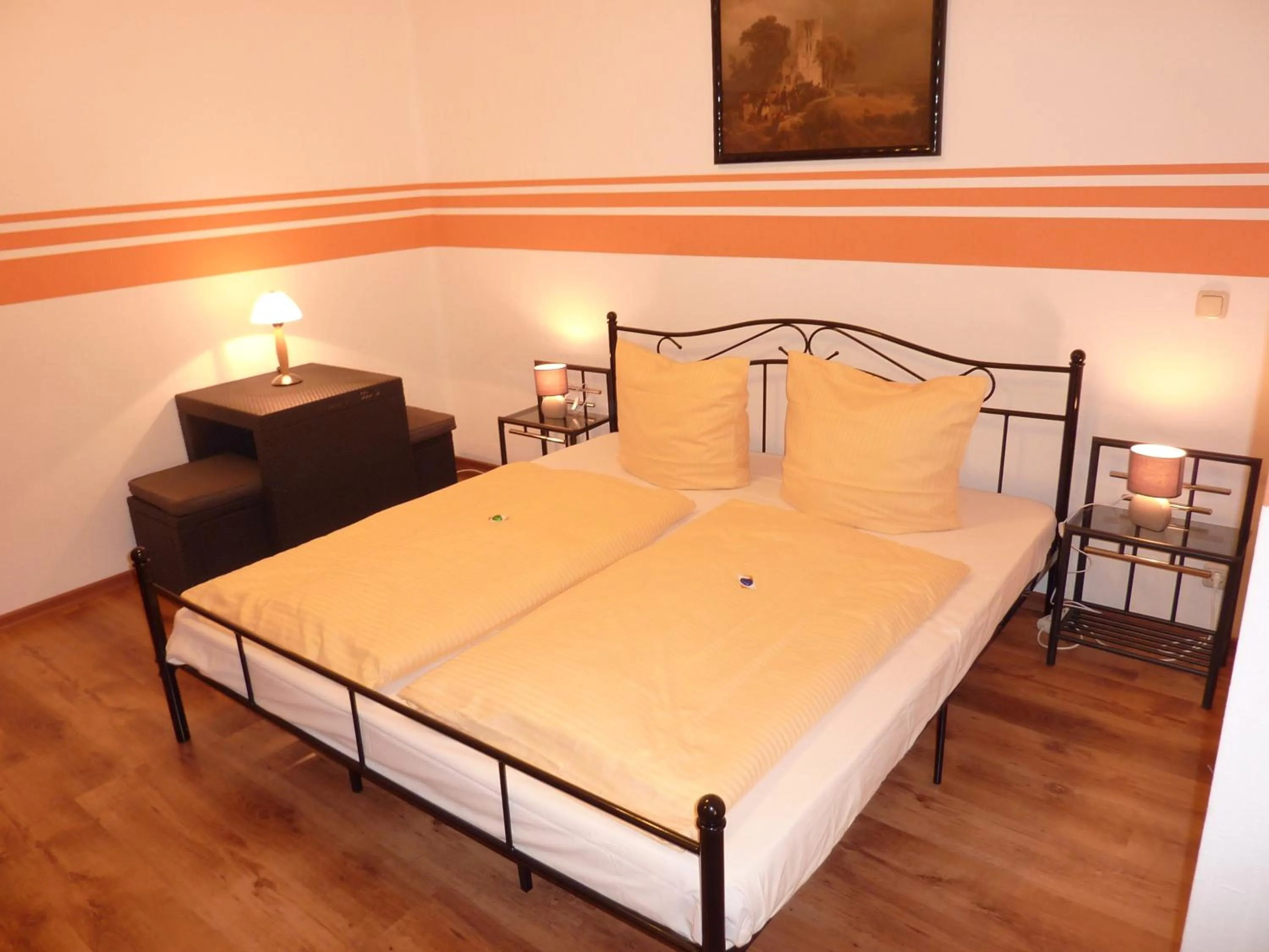 Photo of the whole room in Hotel Oranien