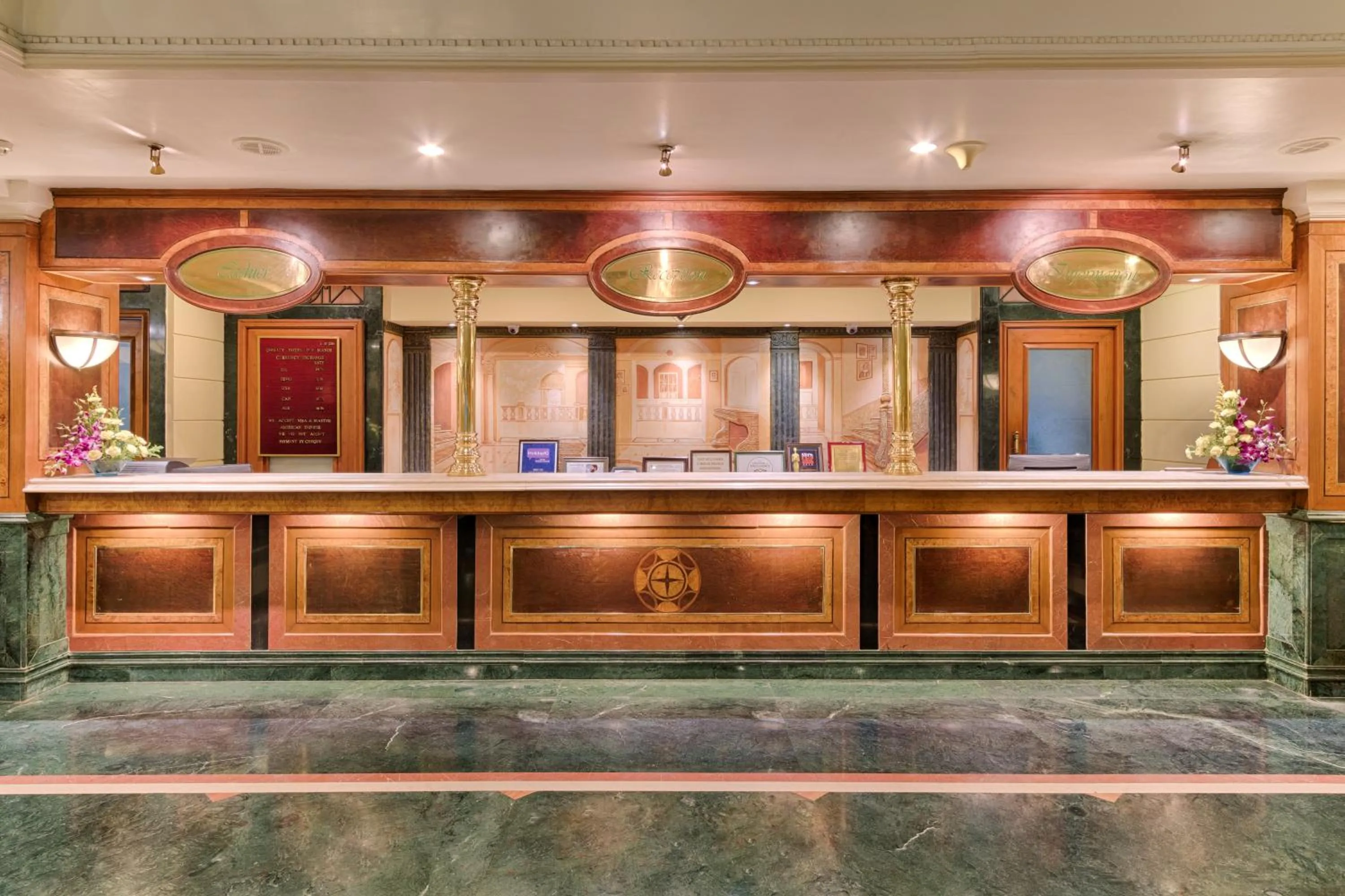 Lobby or reception in Quality Hotel D V Manor