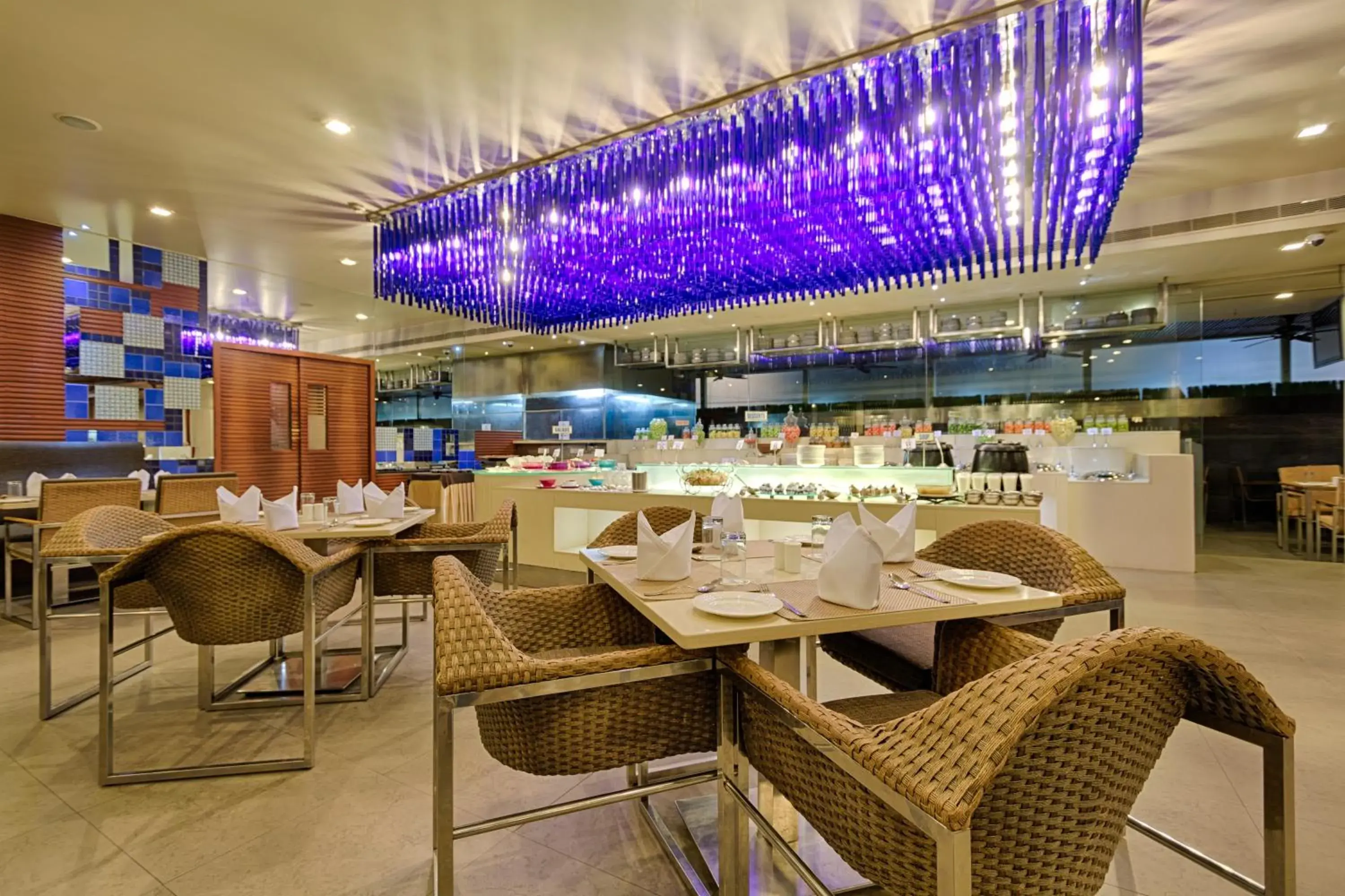 Restaurant/places to eat in Quality Hotel D V Manor Restaurant/places to eat in Quality Hotel D V Manor