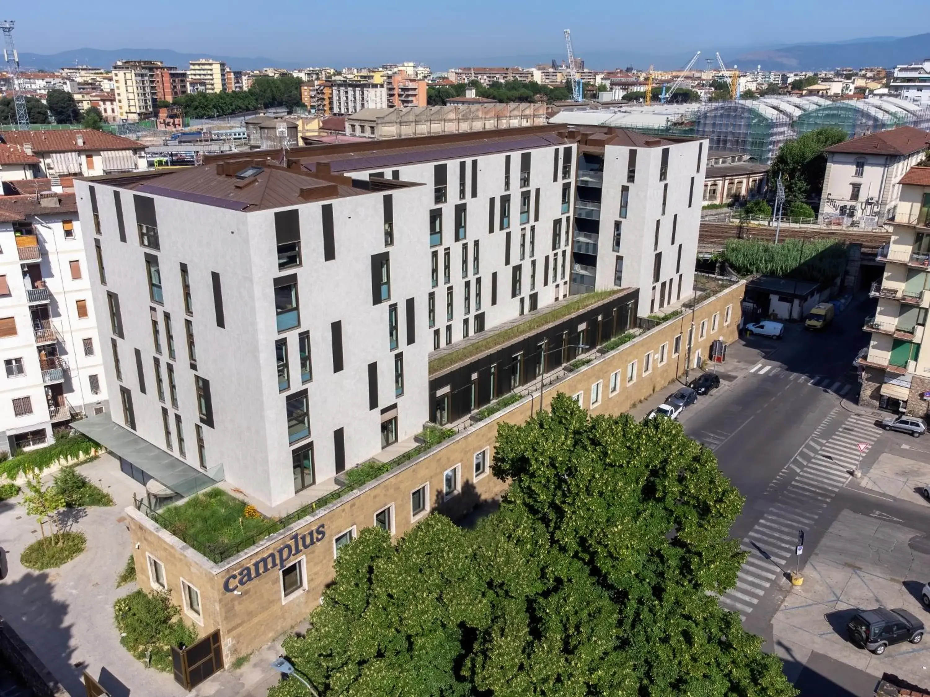 Property building in Camplus Firenze Fortezza Casa Per Ferie Property building in Camplus Firenze Fortezza Casa Per Ferie