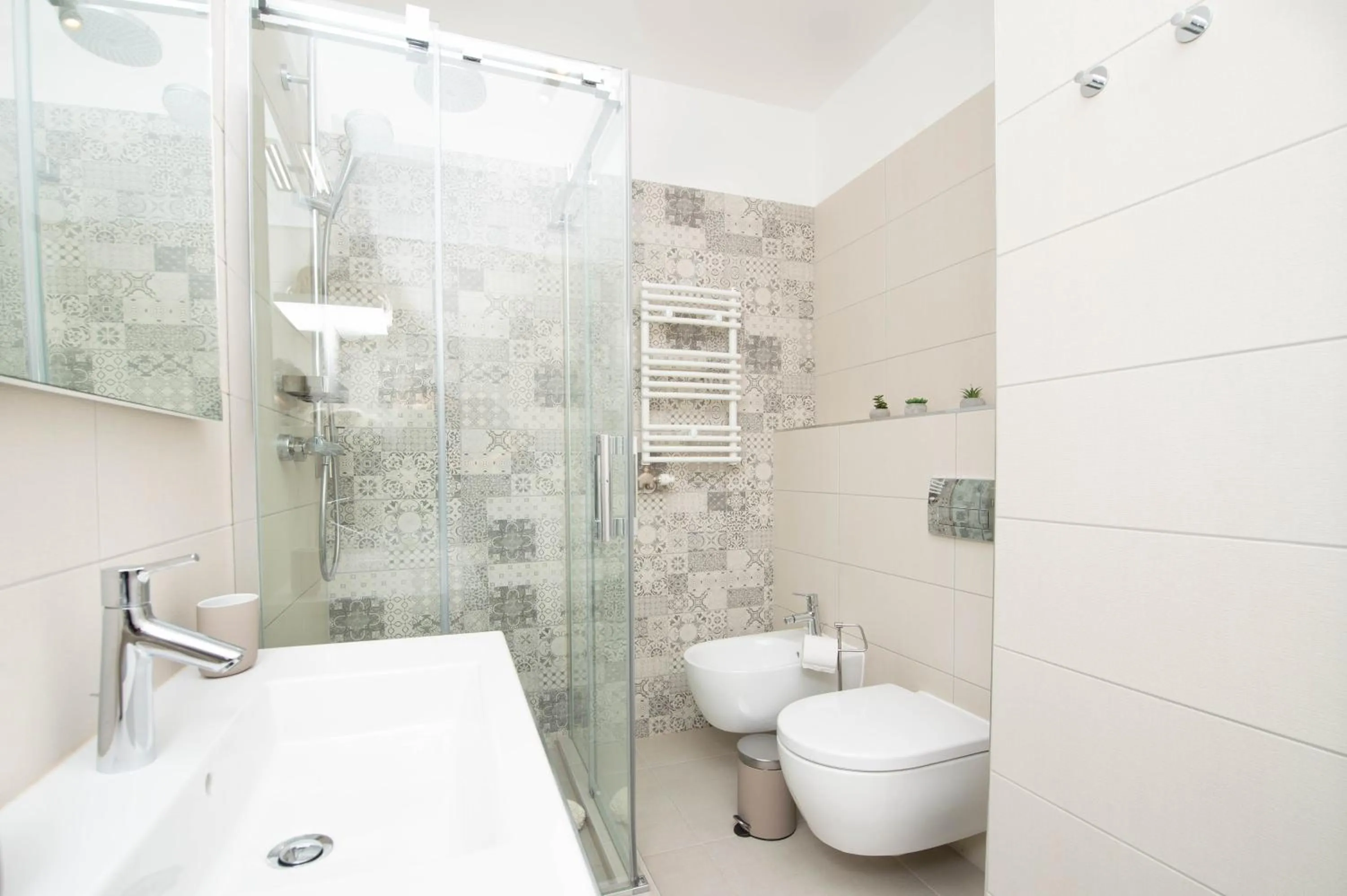 Shower in Elisabeth Downtown Apartments by FirstHost