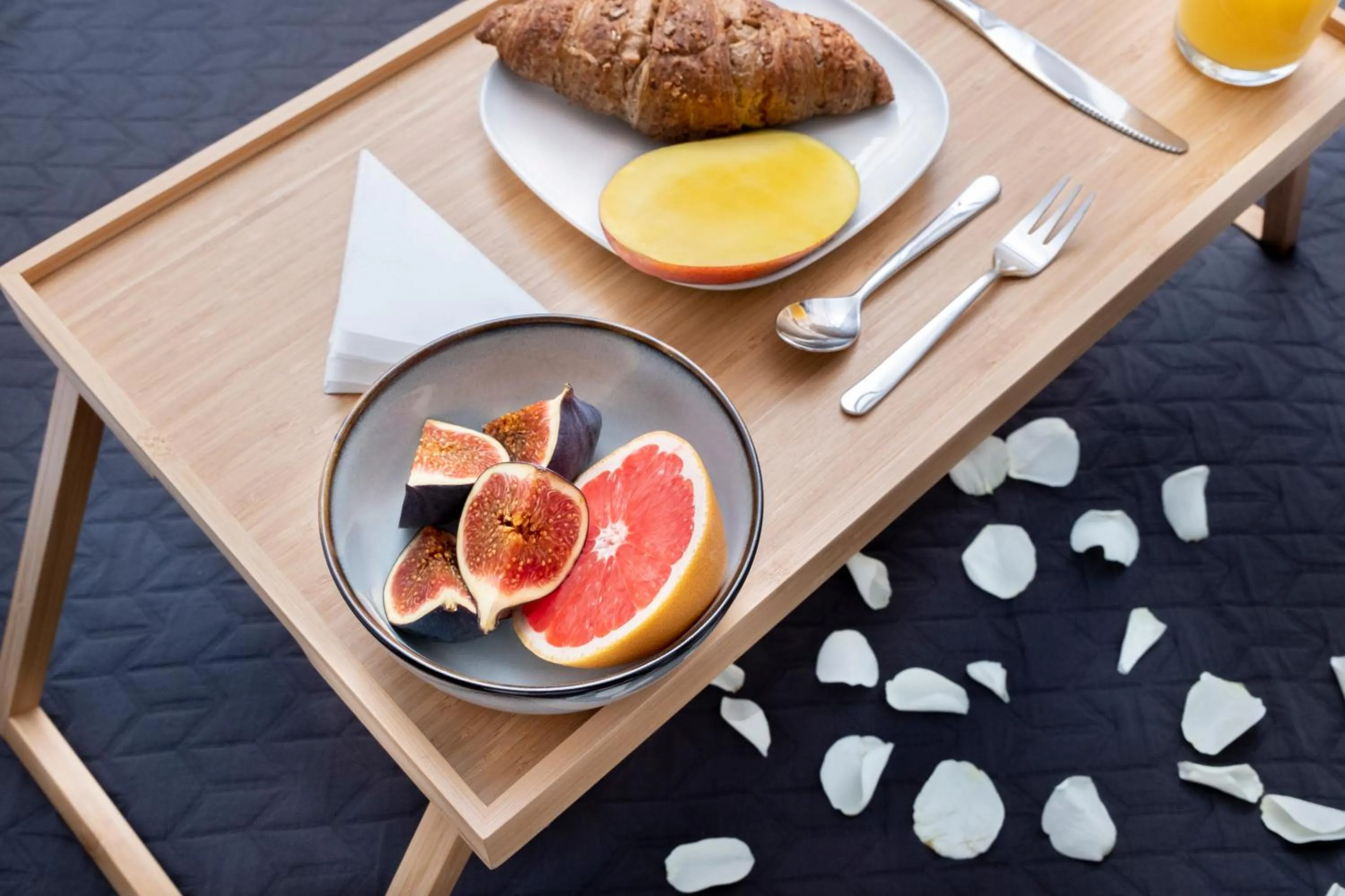 Breakfast in Elisabeth Downtown Apartments by FirstHost