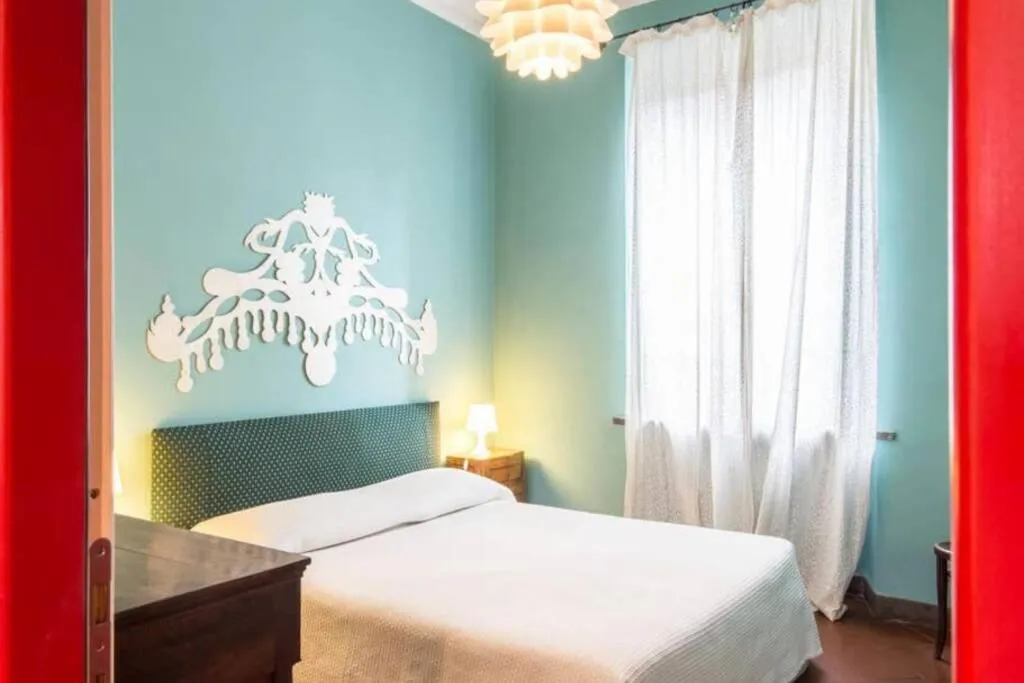 Bed in Campo de Fiori Luxury House