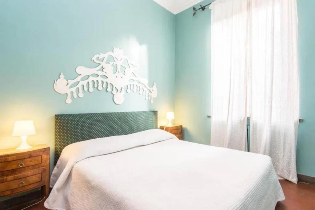 Bed in Campo de Fiori Luxury House
