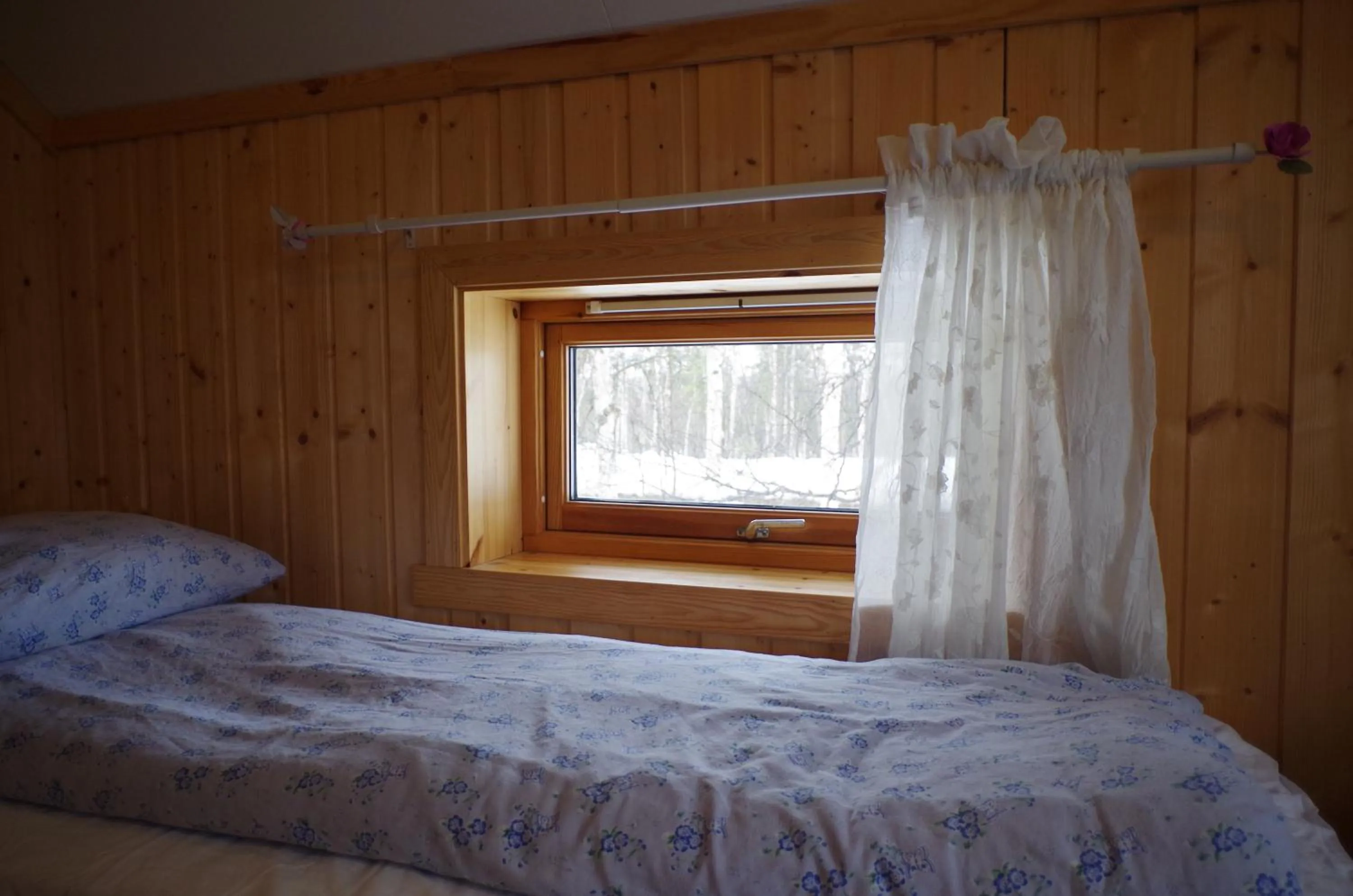 Bed in BIRK bed & birds