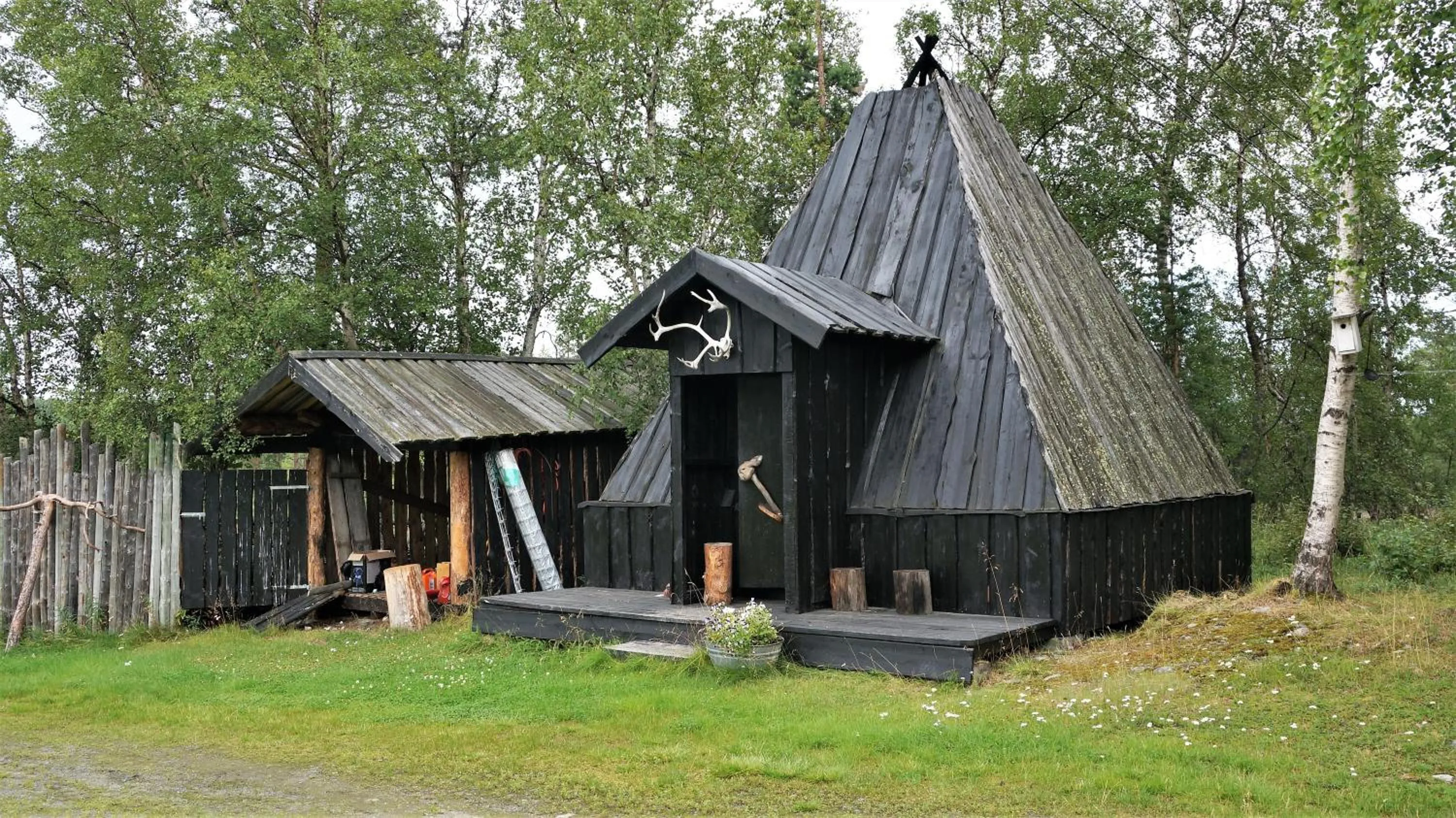 Restaurant/places to eat in BIRK bed & birds