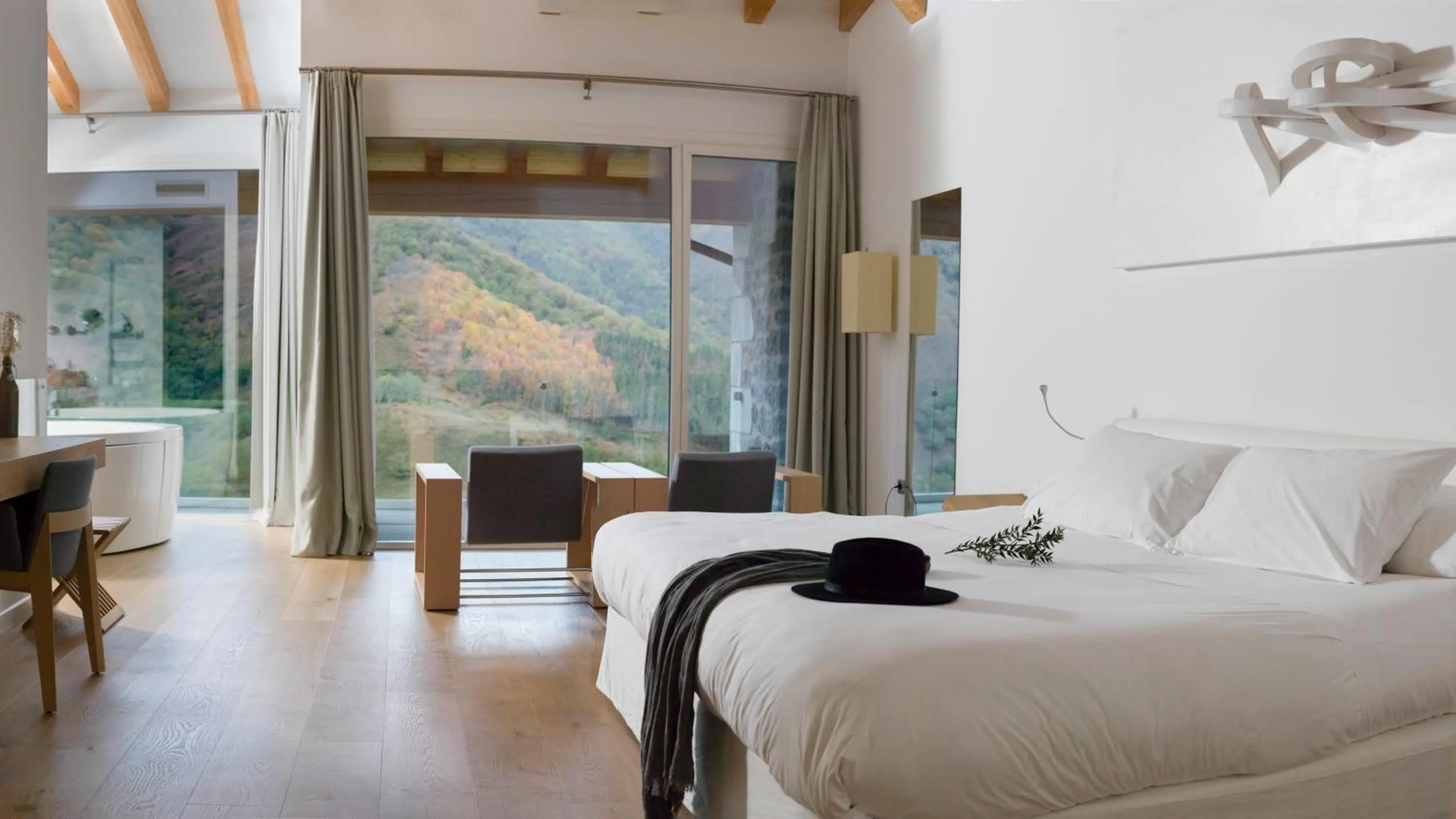 Bed in Arantza Hotela - Boutique Hotel "Adults Only"