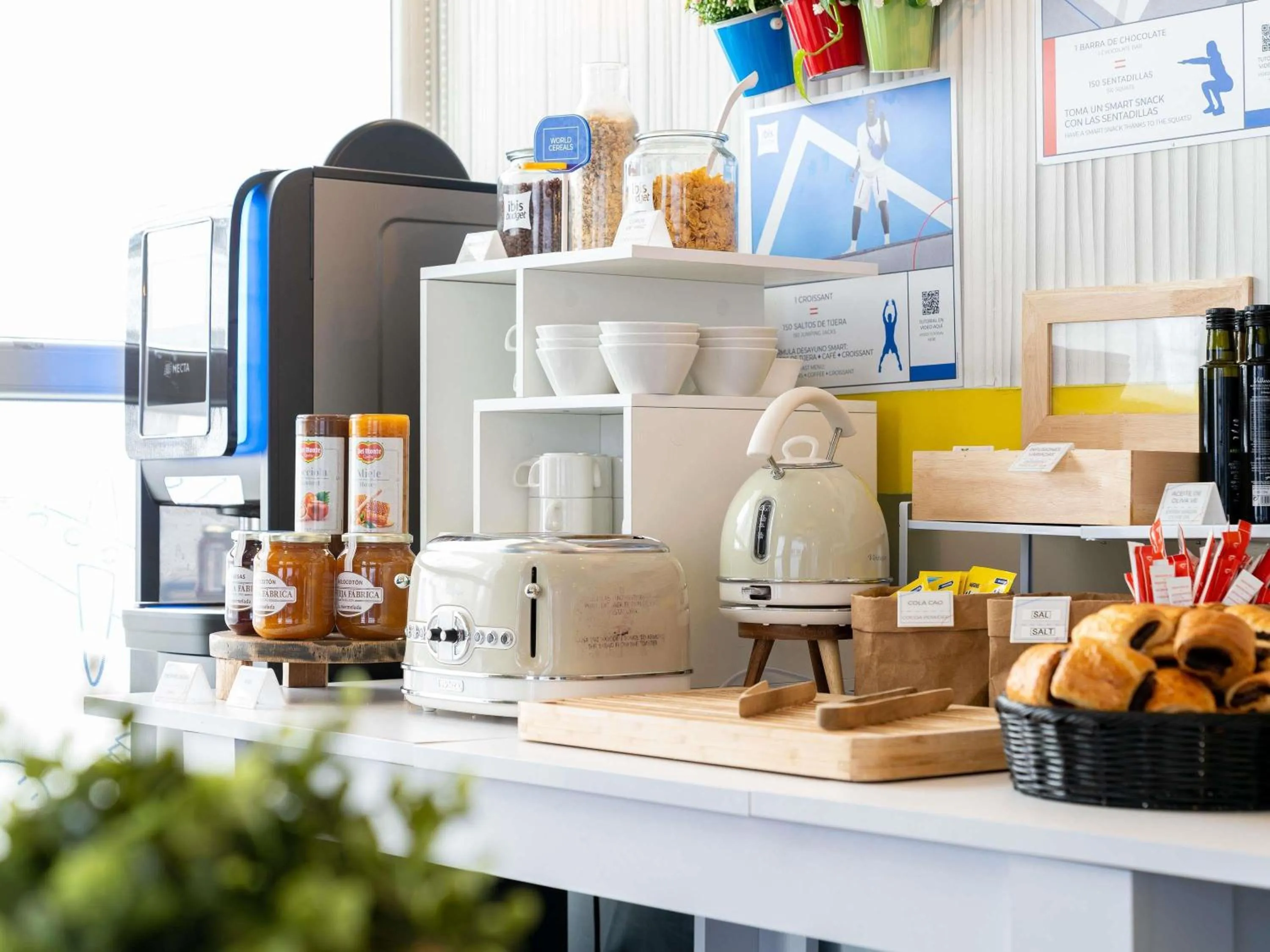 Breakfast in Ibis Budget Madrid Centro Las Ventas