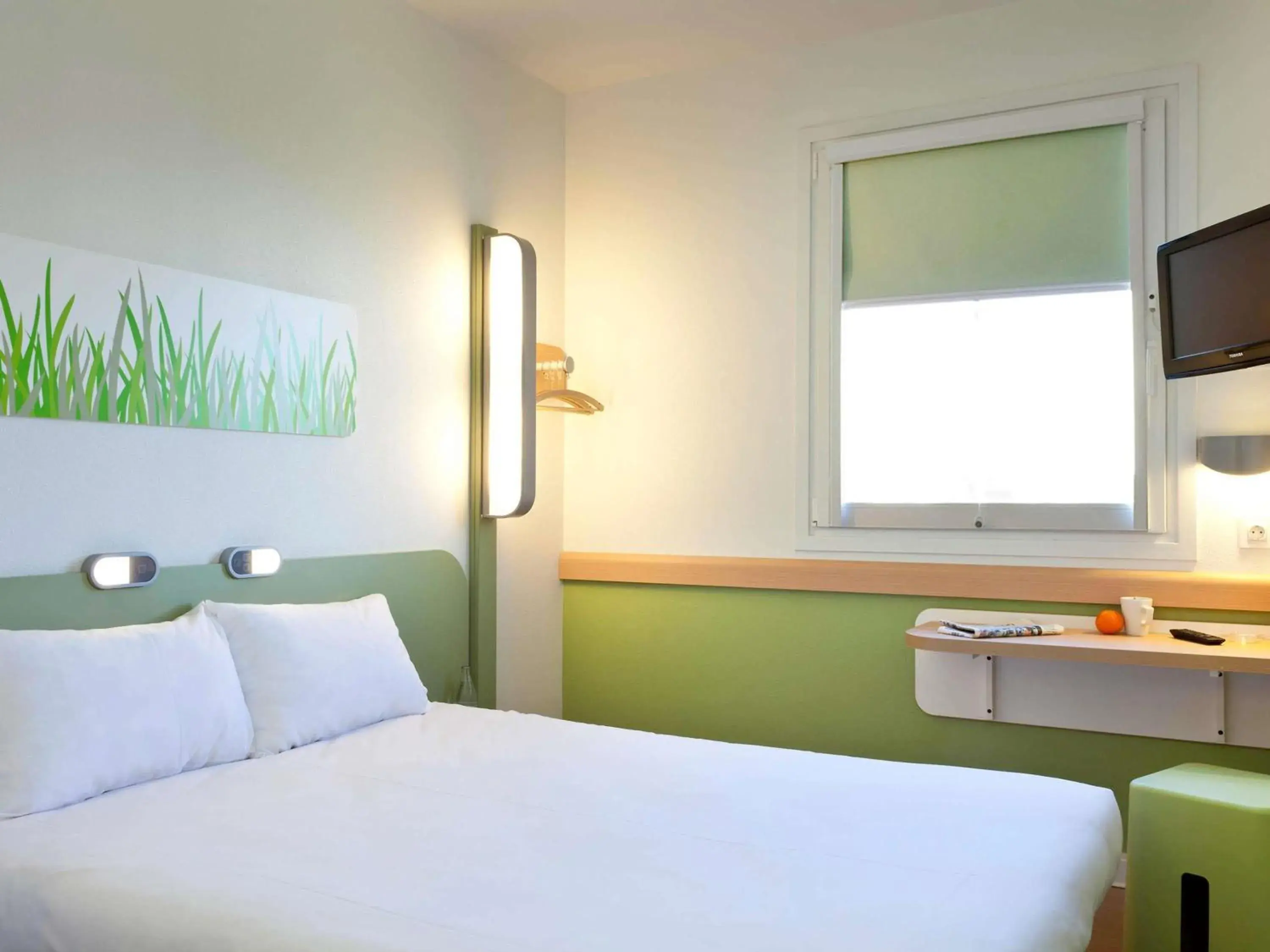 Bedroom, Bed in Ibis Budget Madrid Vallecas Bedroom, Bed in Ibis Budget Madrid Vallecas