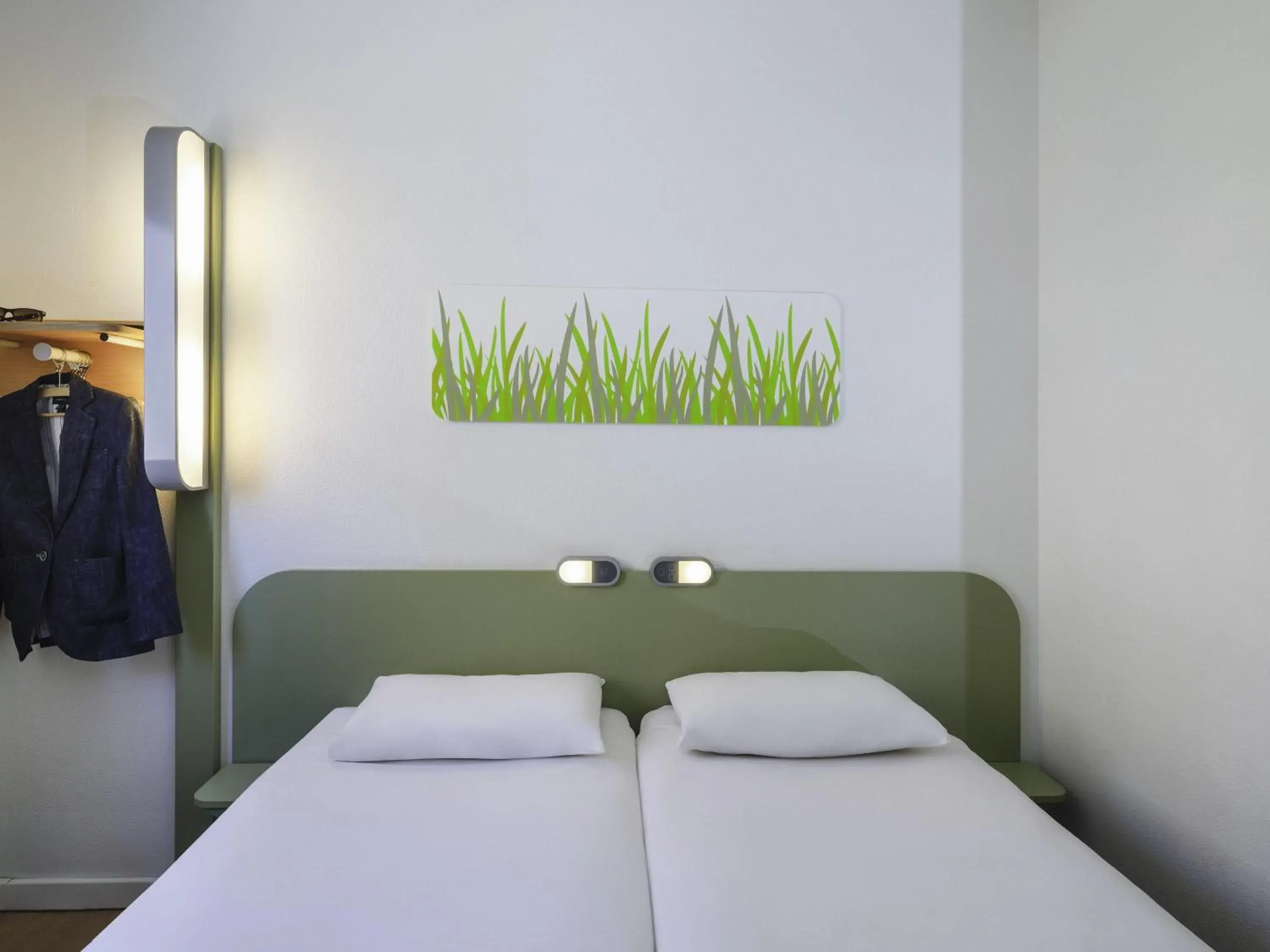 Bedroom, Bed in Ibis Budget Málaga Centro Bedroom, Bed in Ibis Budget Málaga Centro