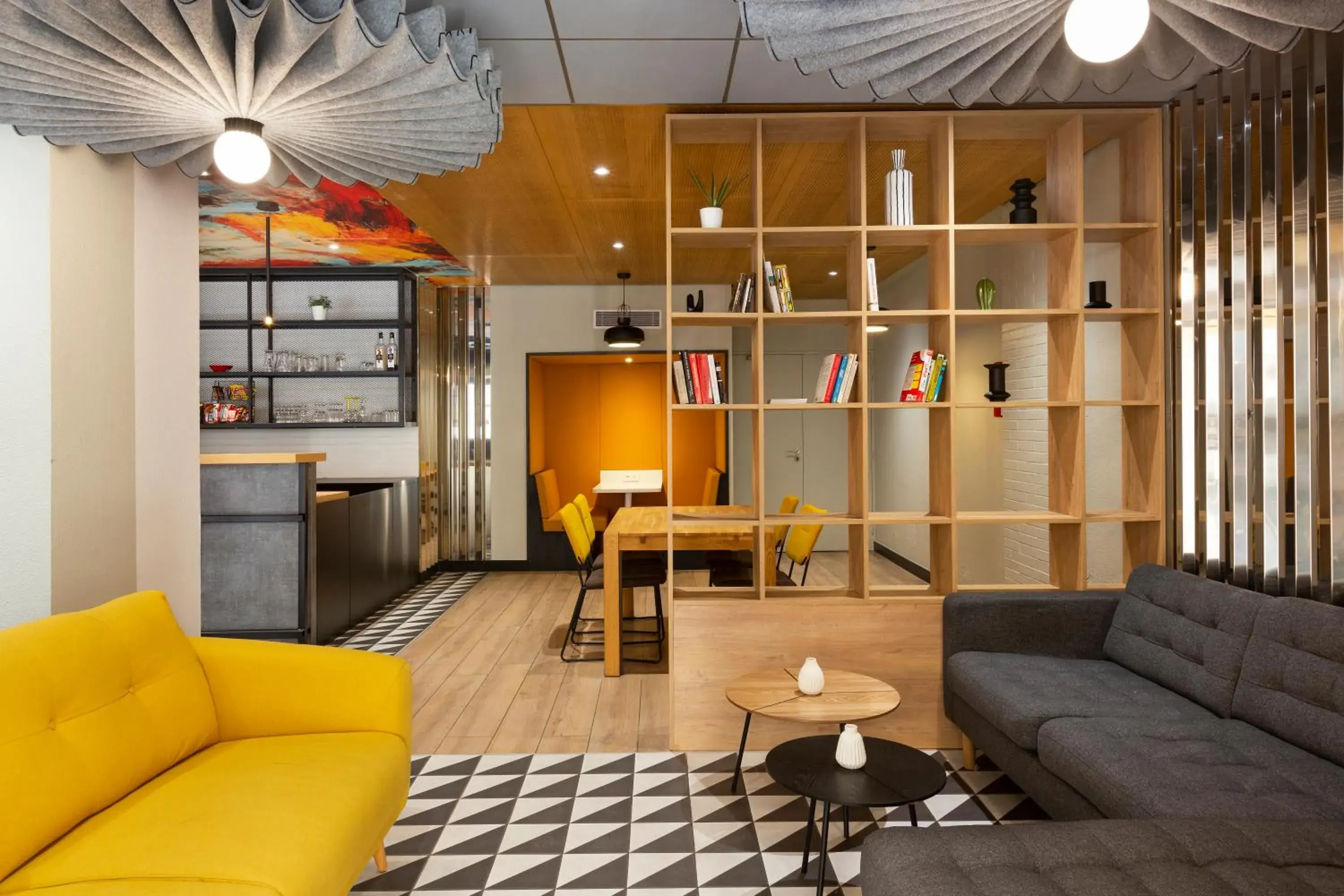 Lounge or bar in Ibis Marseille Centre Prefecture Lounge or bar in Ibis Marseille Centre Prefecture