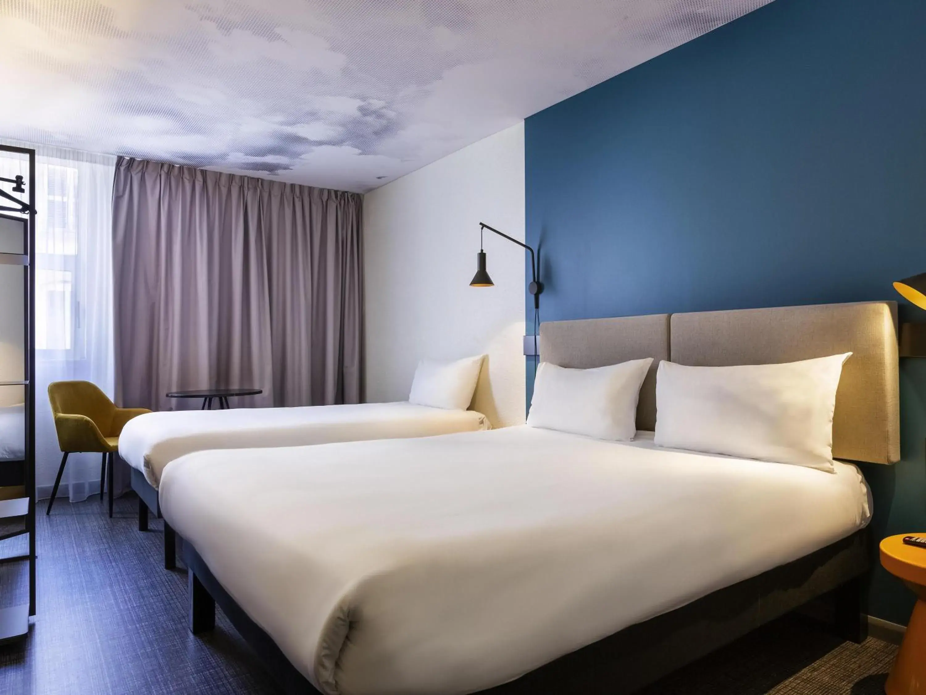 Bedroom, Bed in Ibis Marseille Centre Prefecture Bedroom, Bed in Ibis Marseille Centre Prefecture