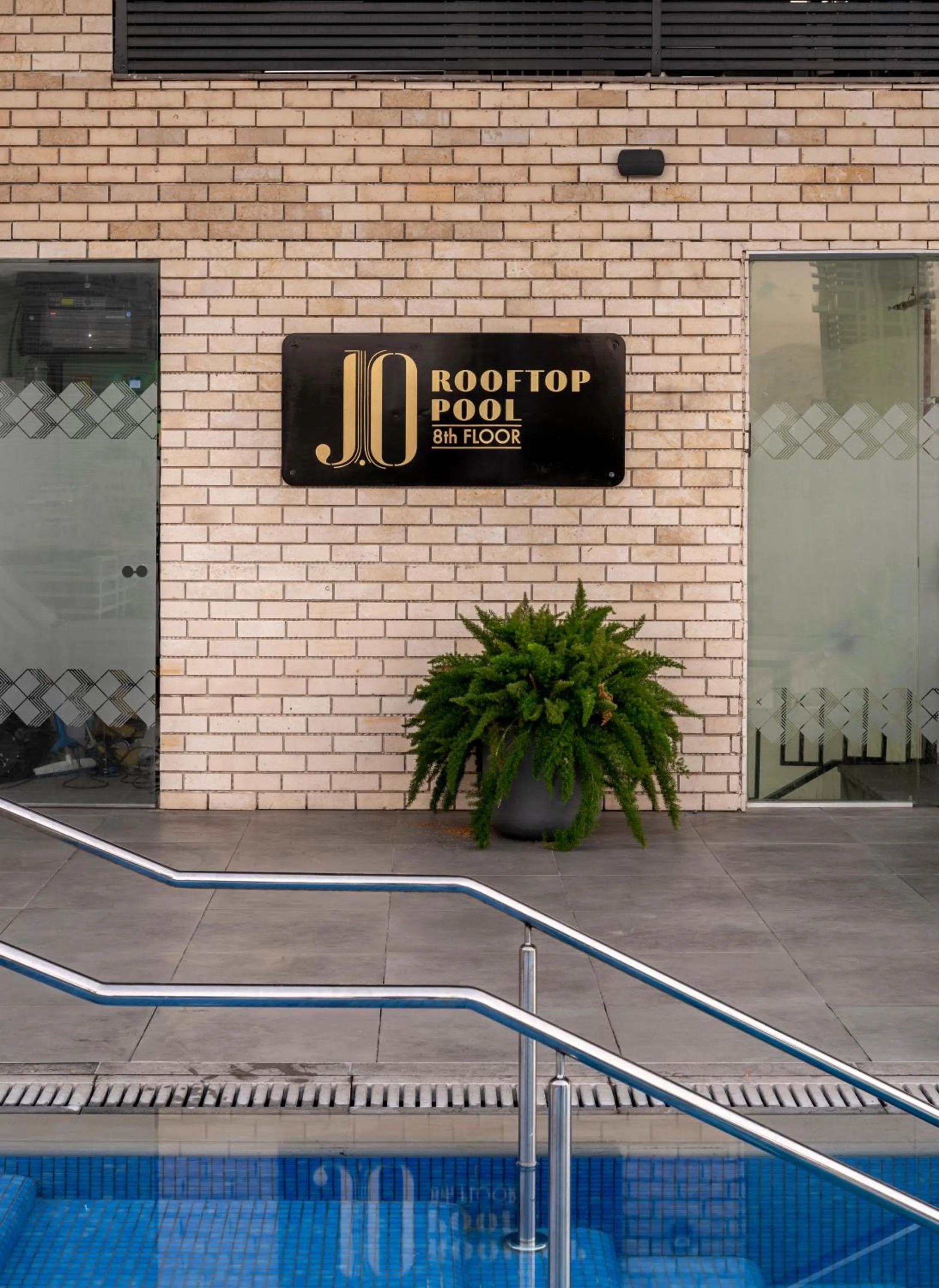 Day in Jo Shtibel Tel-Aviv