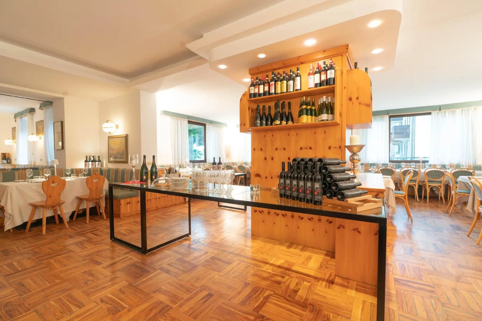 Communal lounge/ TV room in Hotel Posta