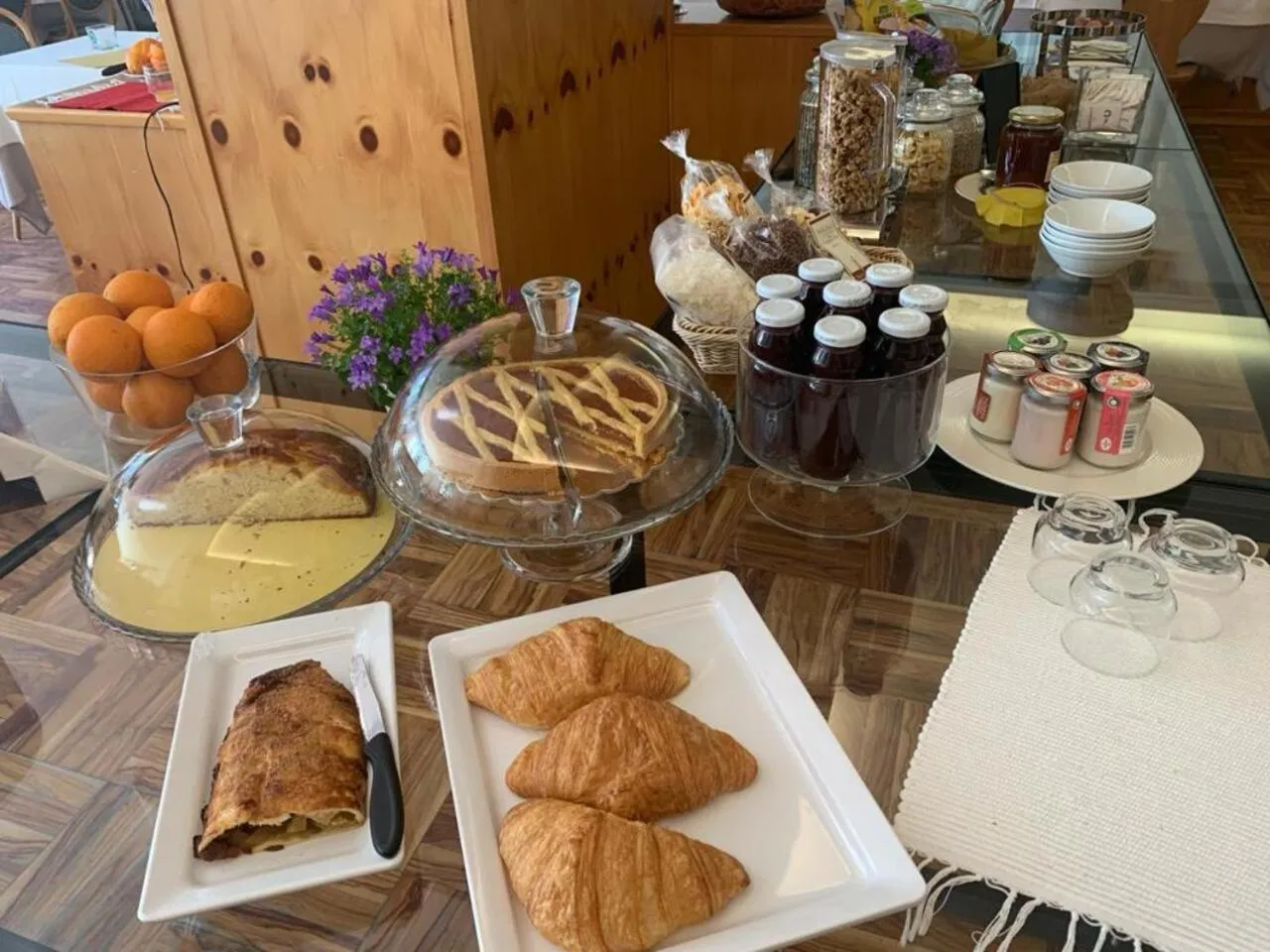 Food and drinks in Hotel Posta