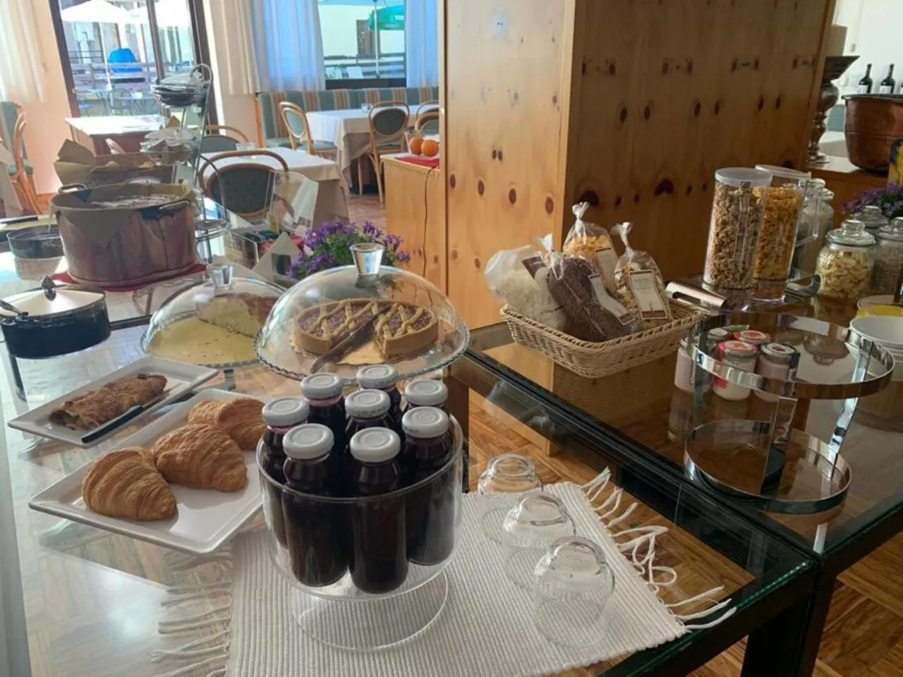 Food and drinks in Hotel Posta