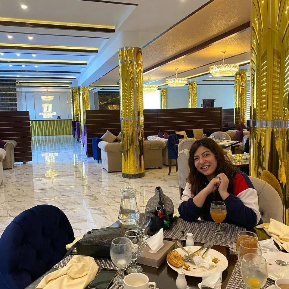Restaurant/places to eat in Swat Palace Hotel By Northin
