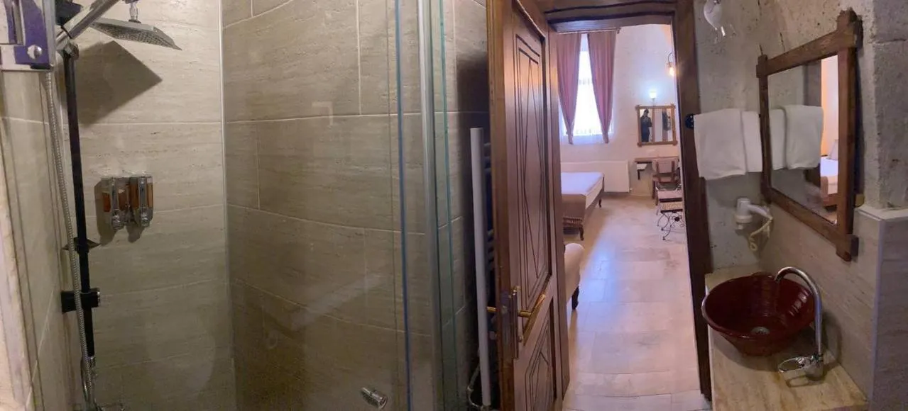 Zuwinasa House Hotel